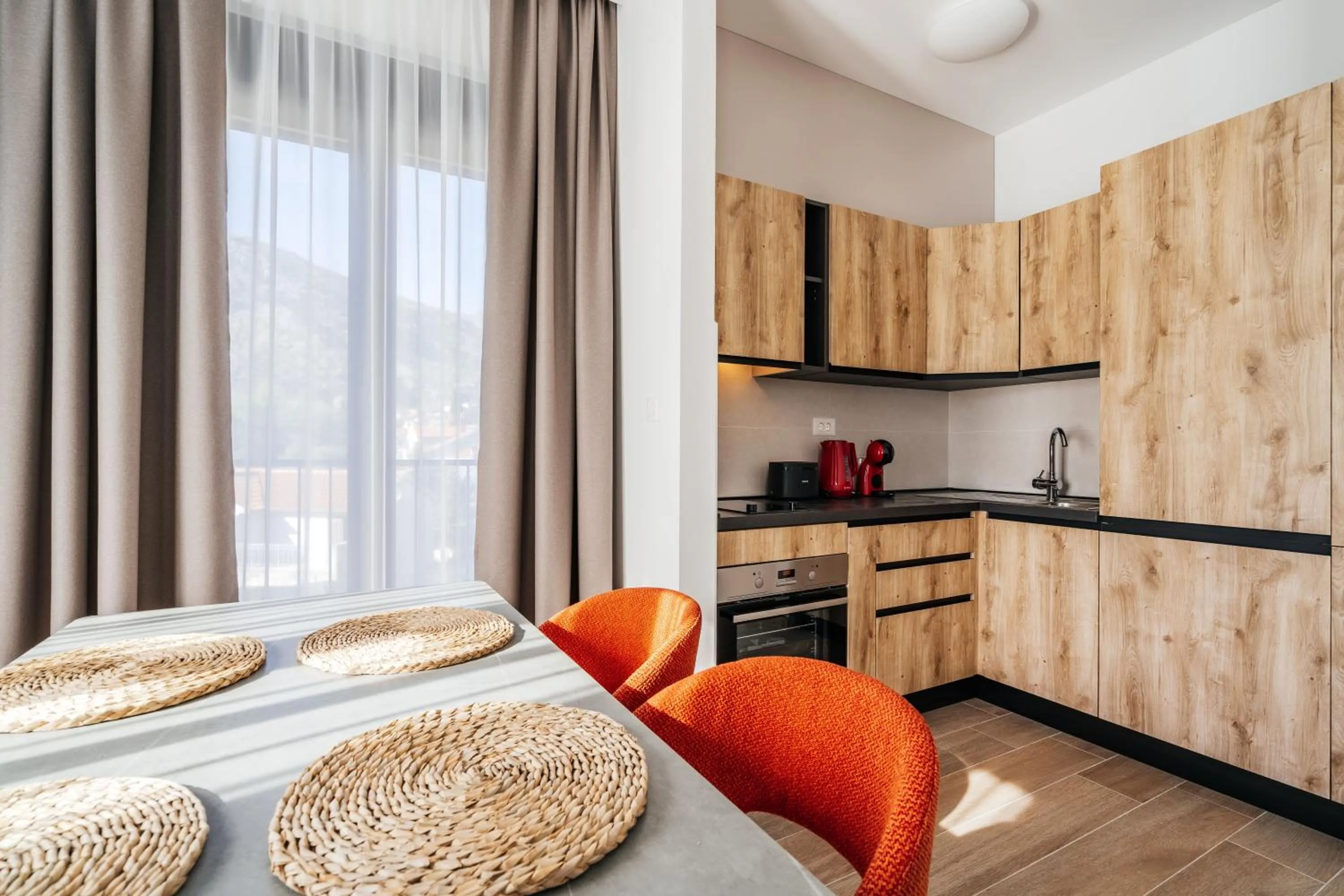 Kitchen or kitchenette, Bed in Risan Bay
