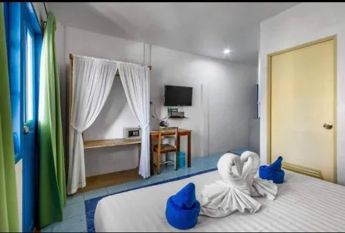 La Casa Residencies