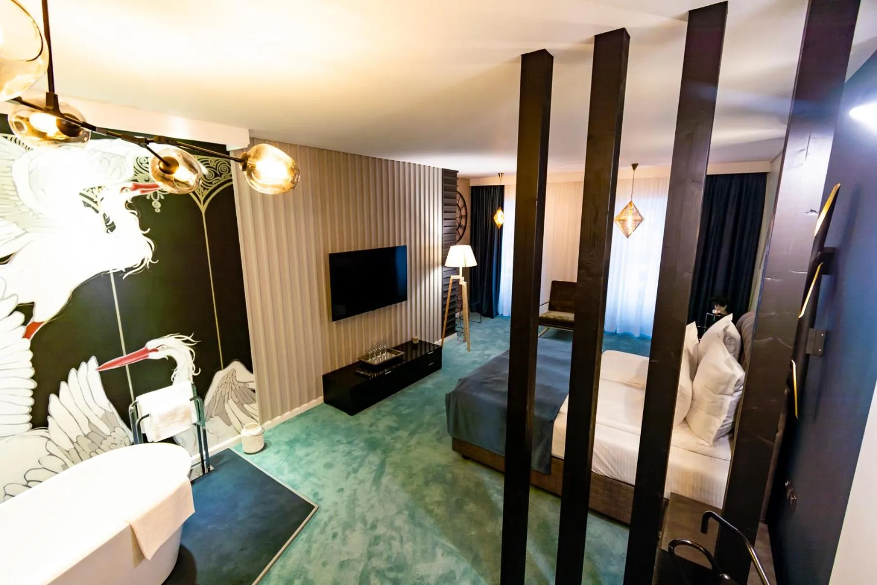 City view, Bed in Rabbit Hole