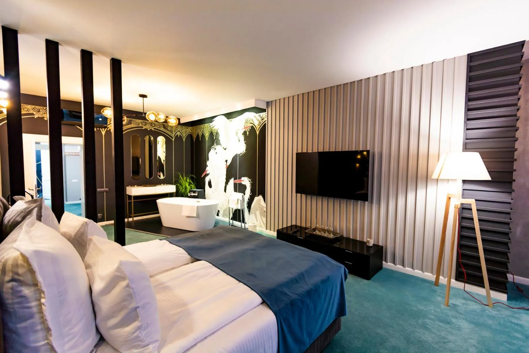 Photo of the whole room, Bed in Rabbit Hole