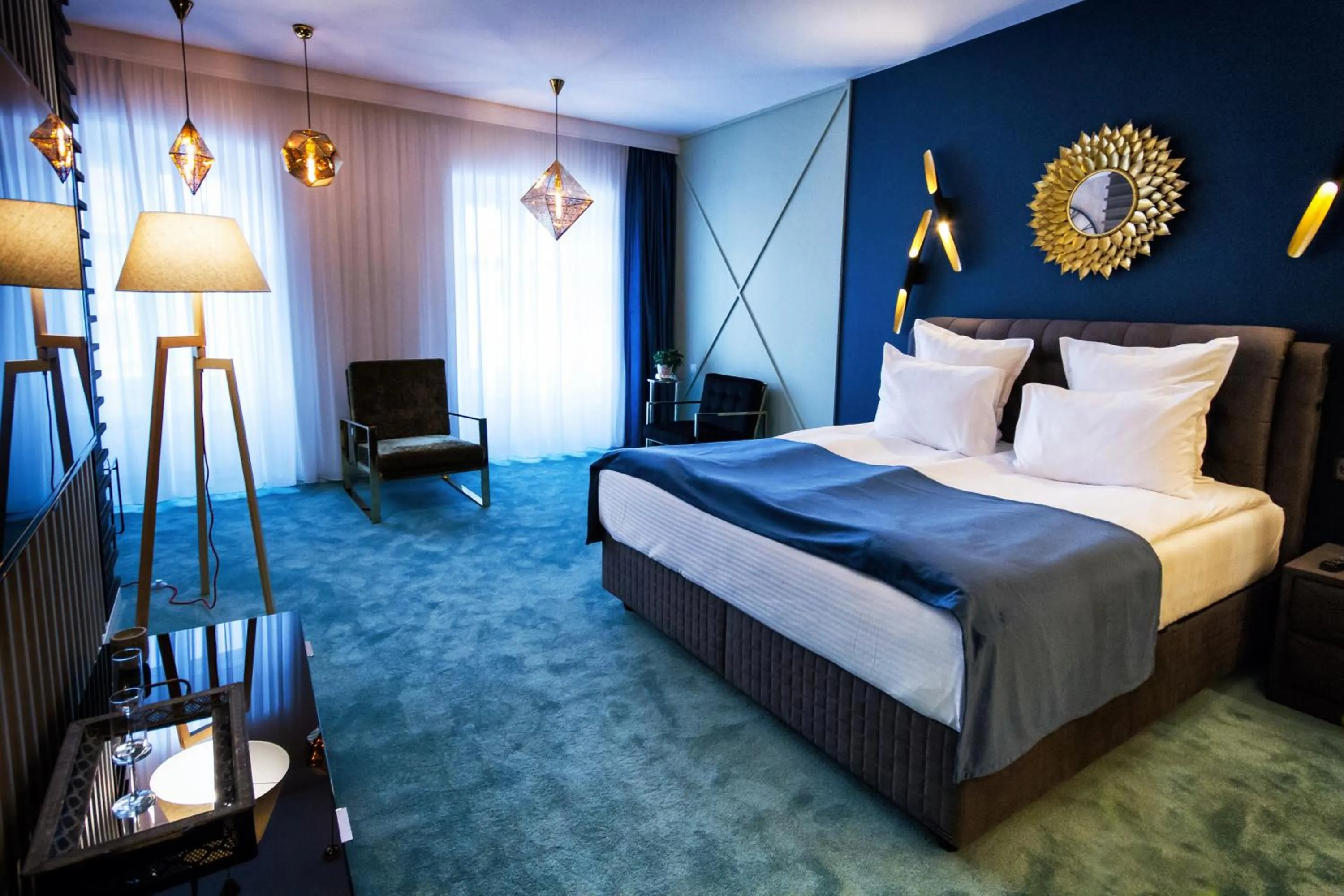 Photo of the whole room, Bed in Rabbit Hole