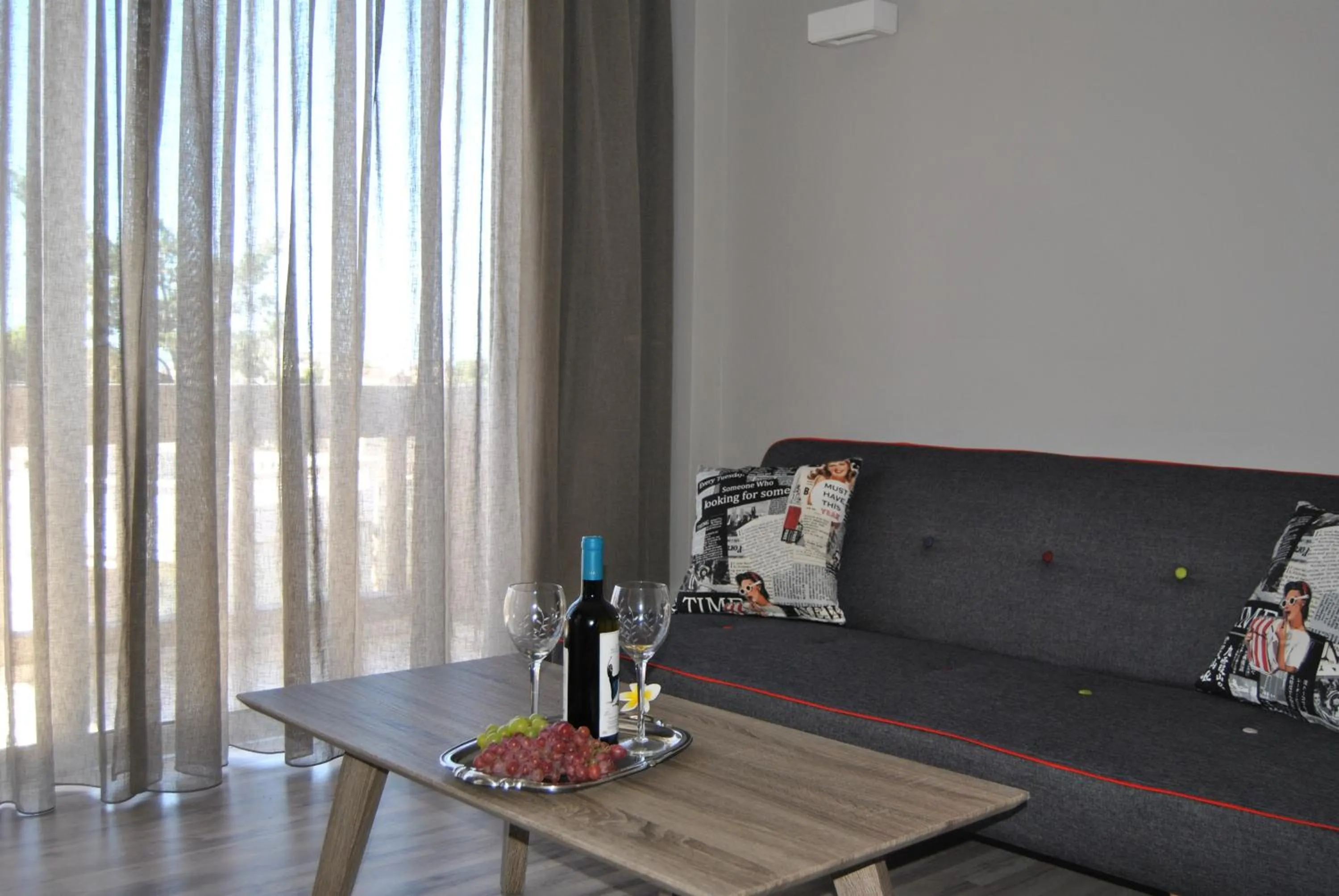 Seating area in Pantheon Aparthotel