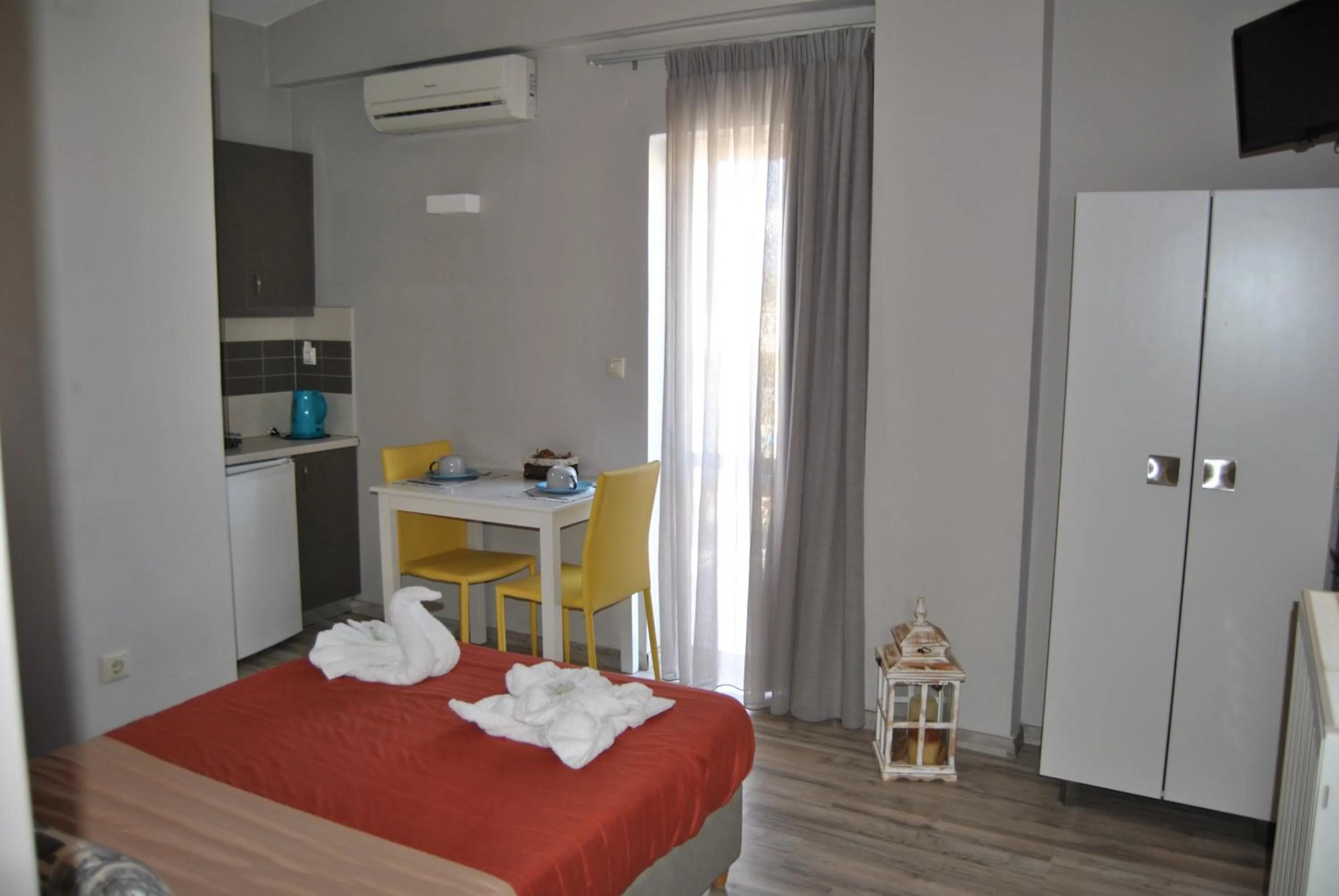 Bed in Pantheon Aparthotel