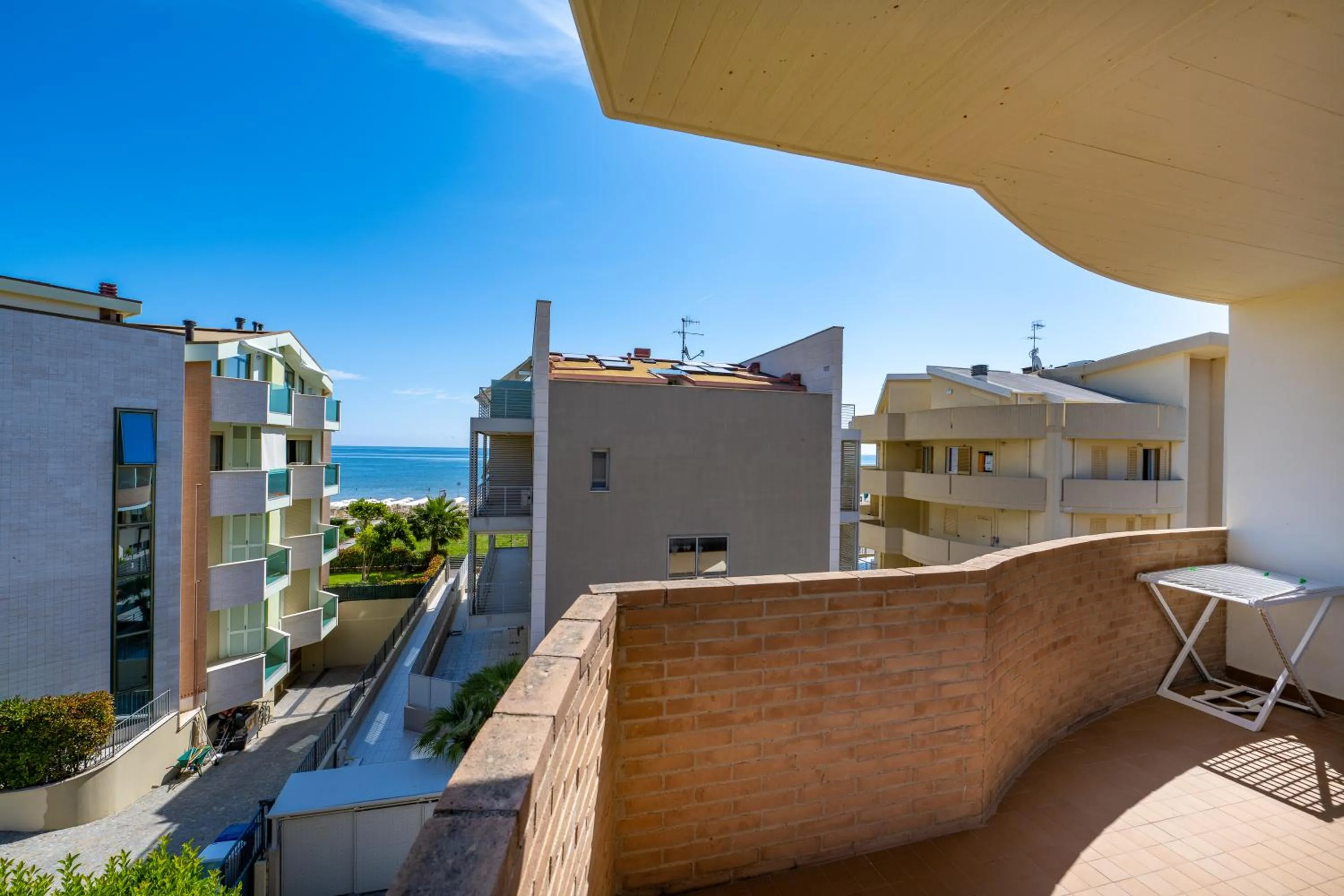 Property building in Di Matteo Hotel