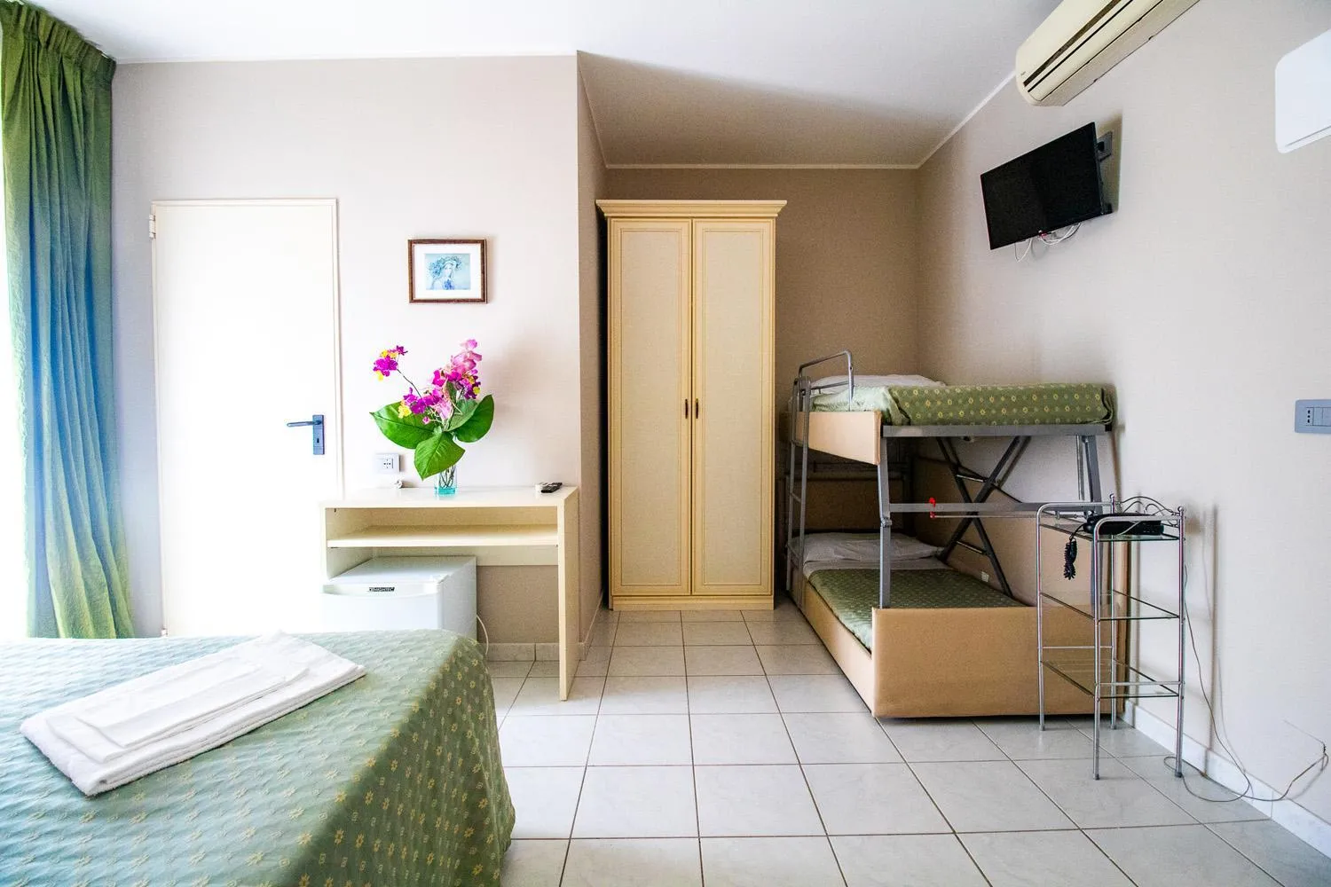 Bed in Di Matteo Hotel