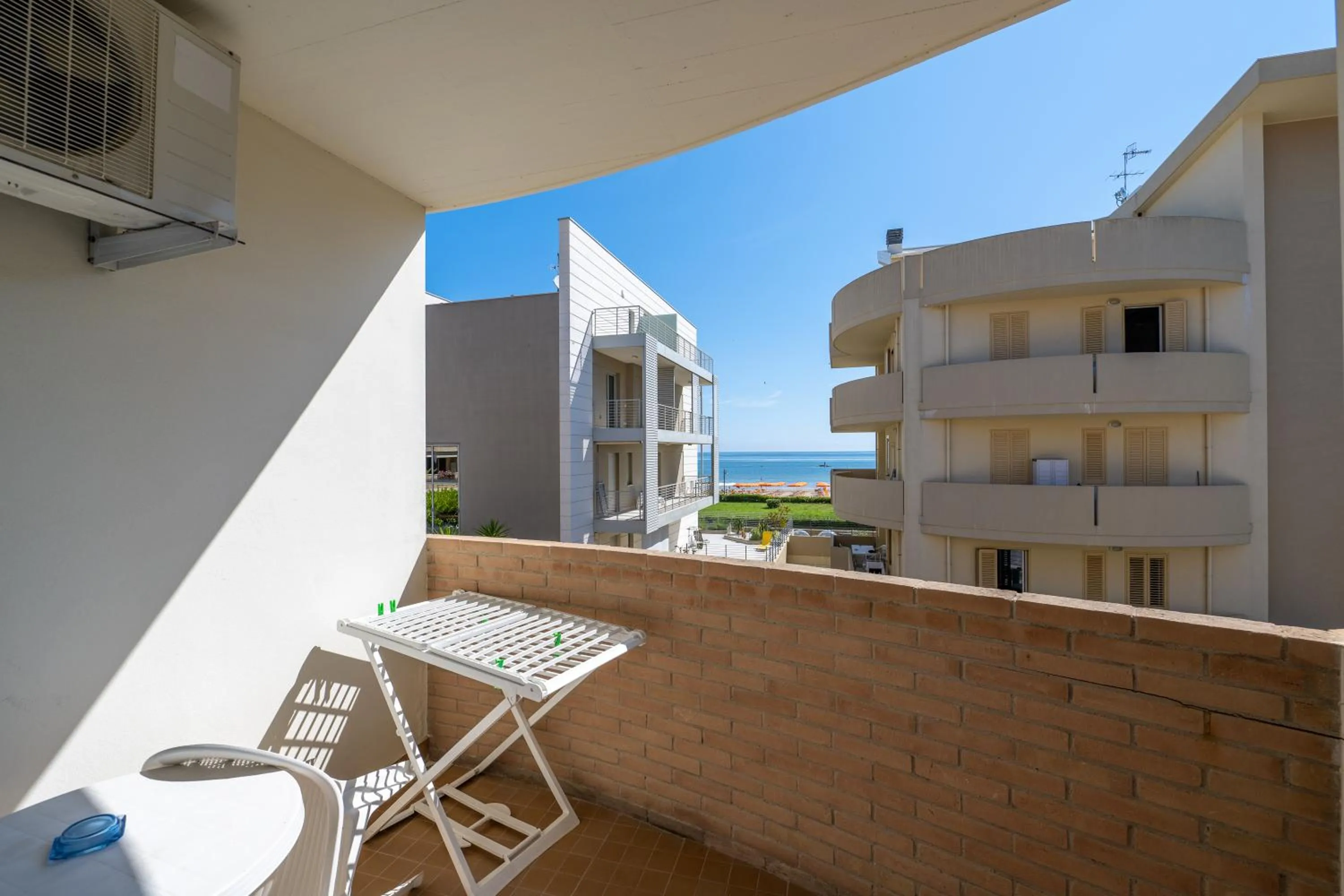 Property building in Di Matteo Hotel