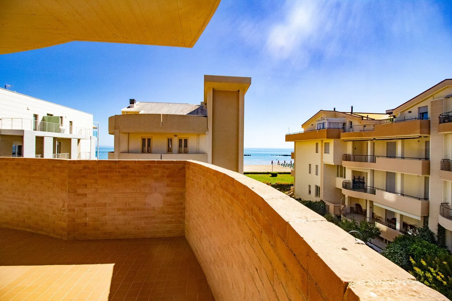 Summer in Di Matteo Hotel