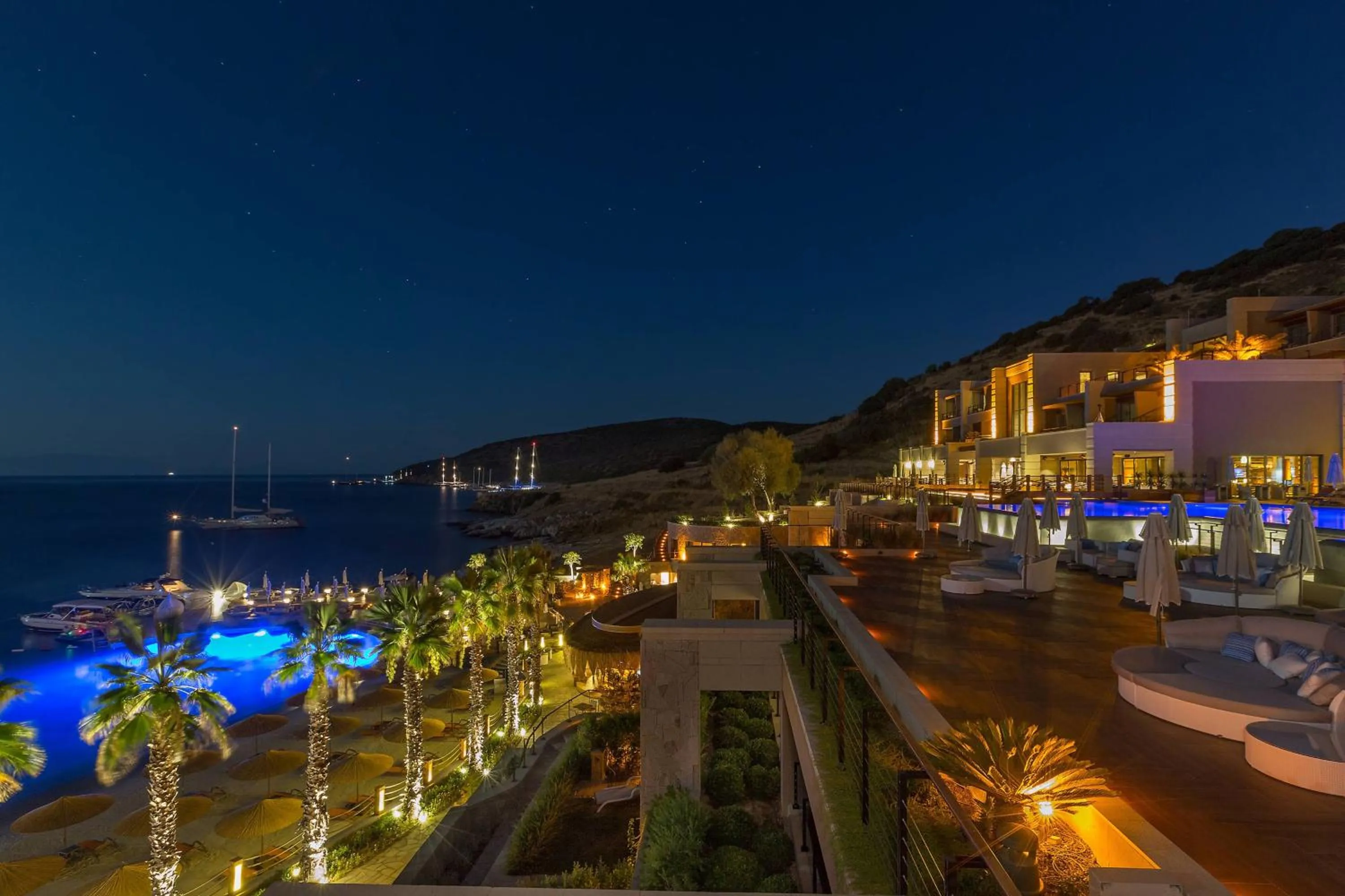 Lounge or bar in Caresse, a Luxury Collection Resort & Spa, Bodrum