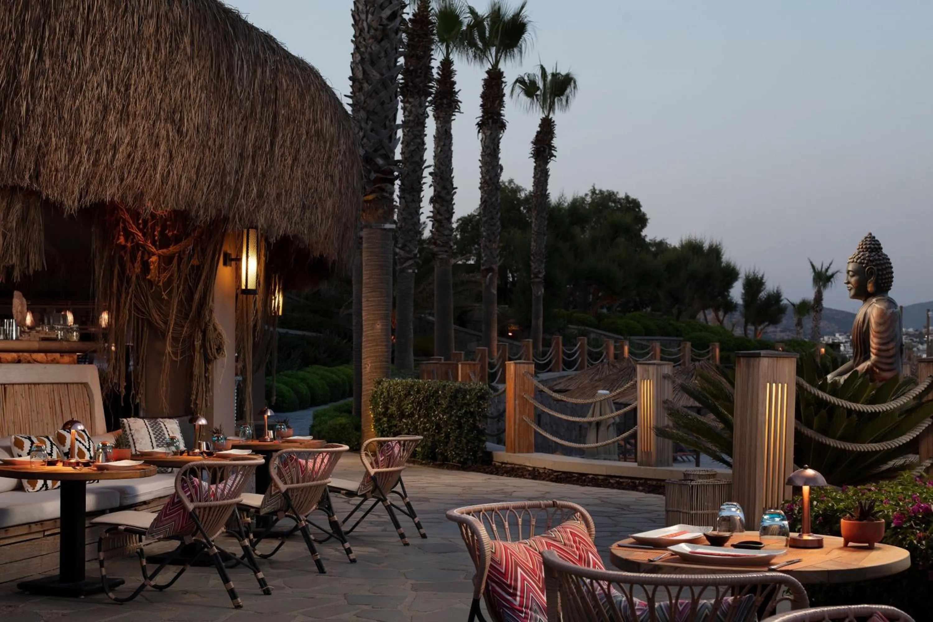 Lounge or bar in Caresse, a Luxury Collection Resort & Spa, Bodrum