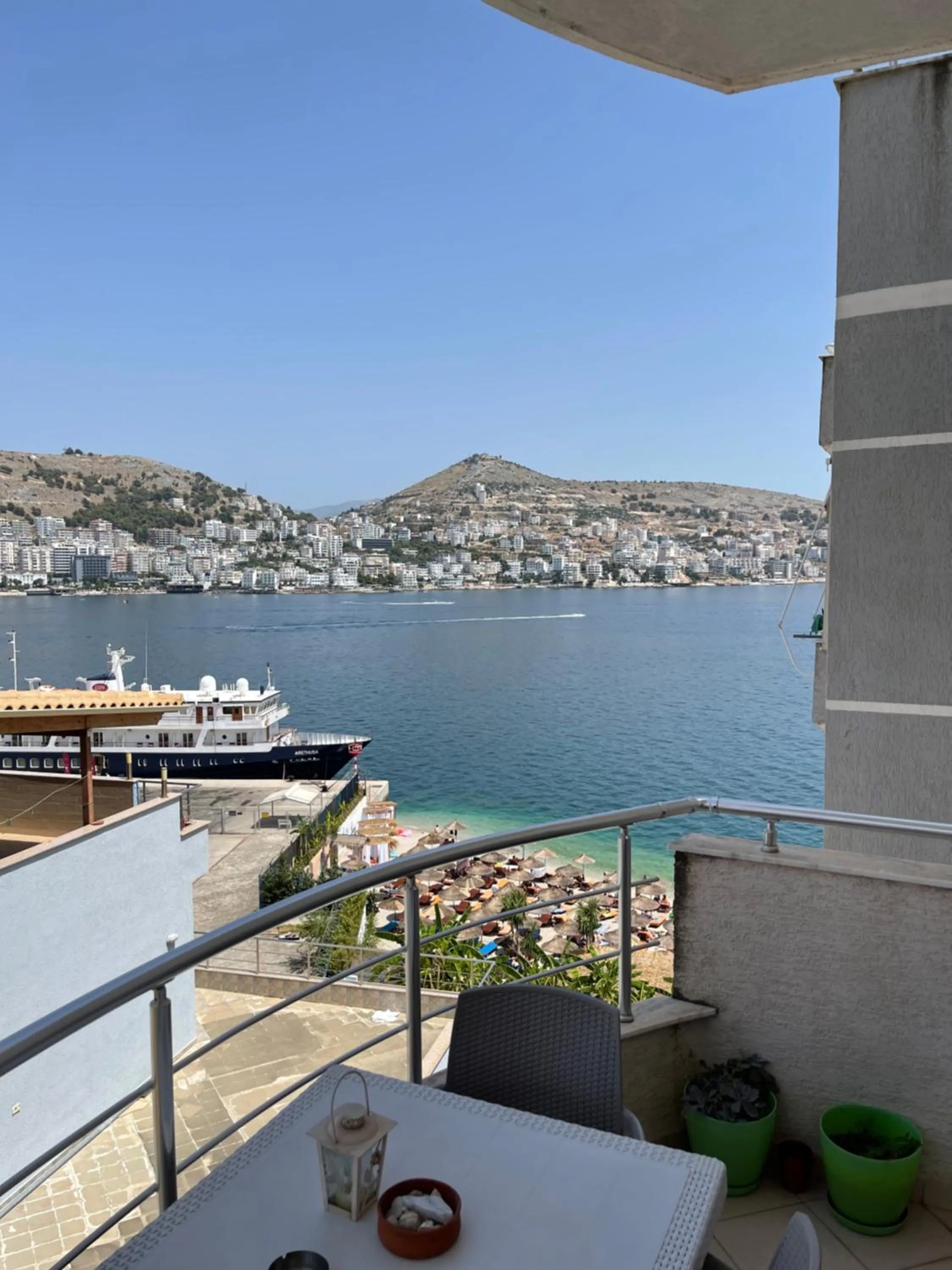 Port Side Sarande