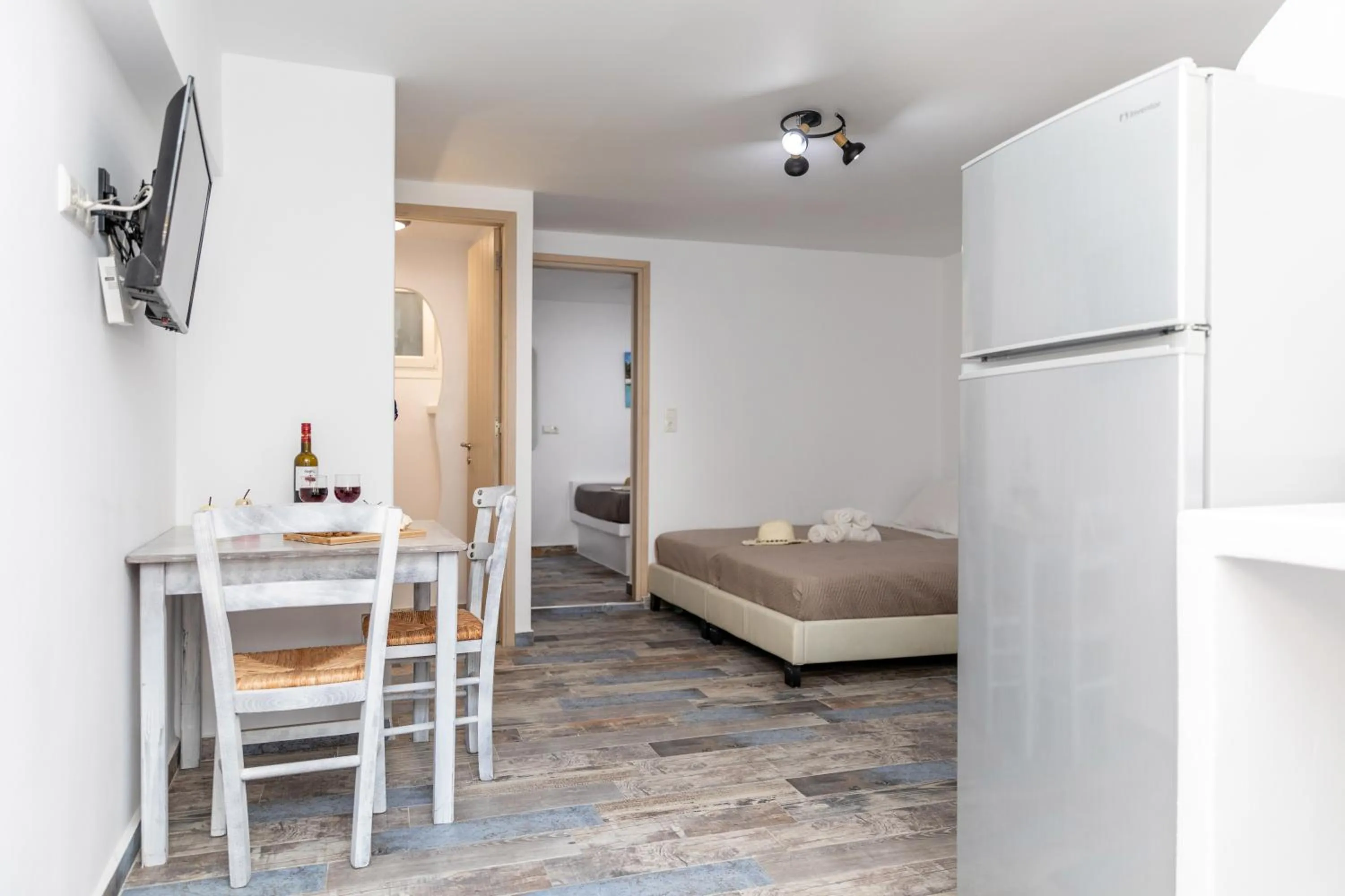 Photo of the whole room in Depis luxury suites