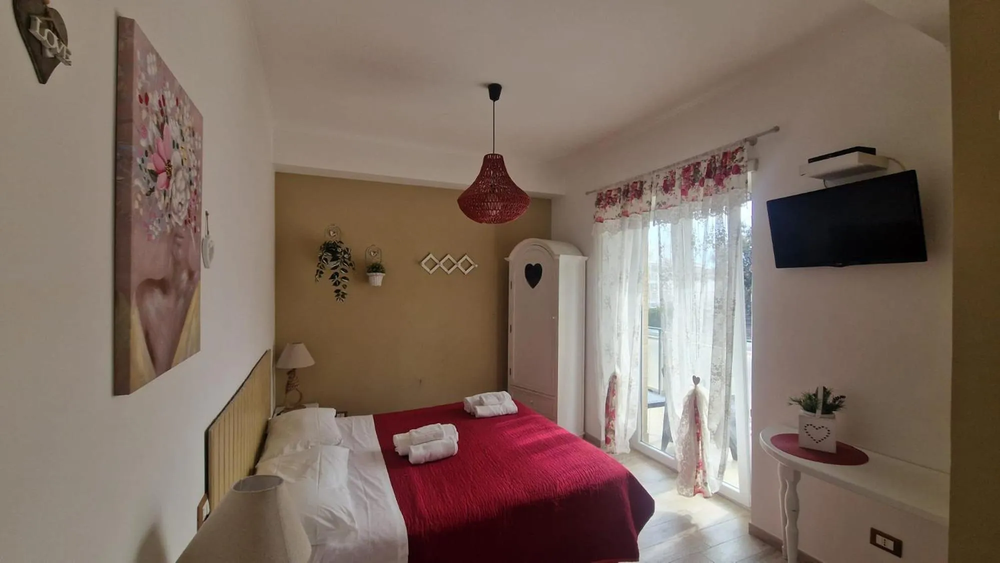 Photo of the whole room, Bed in Il Mare Di Roma