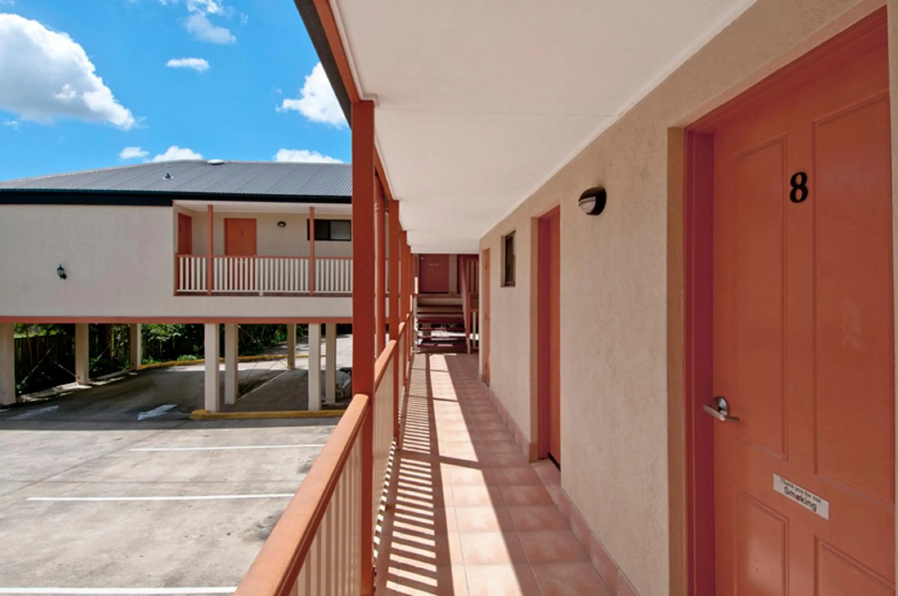 Facade/entrance in Econo Lodge Waterford