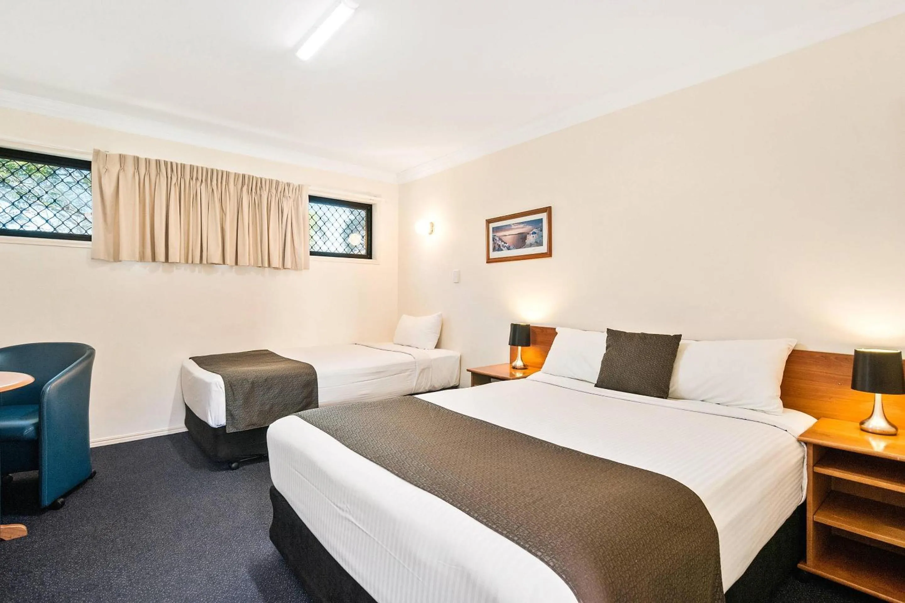 Bedroom, Bed in Econo Lodge Waterford