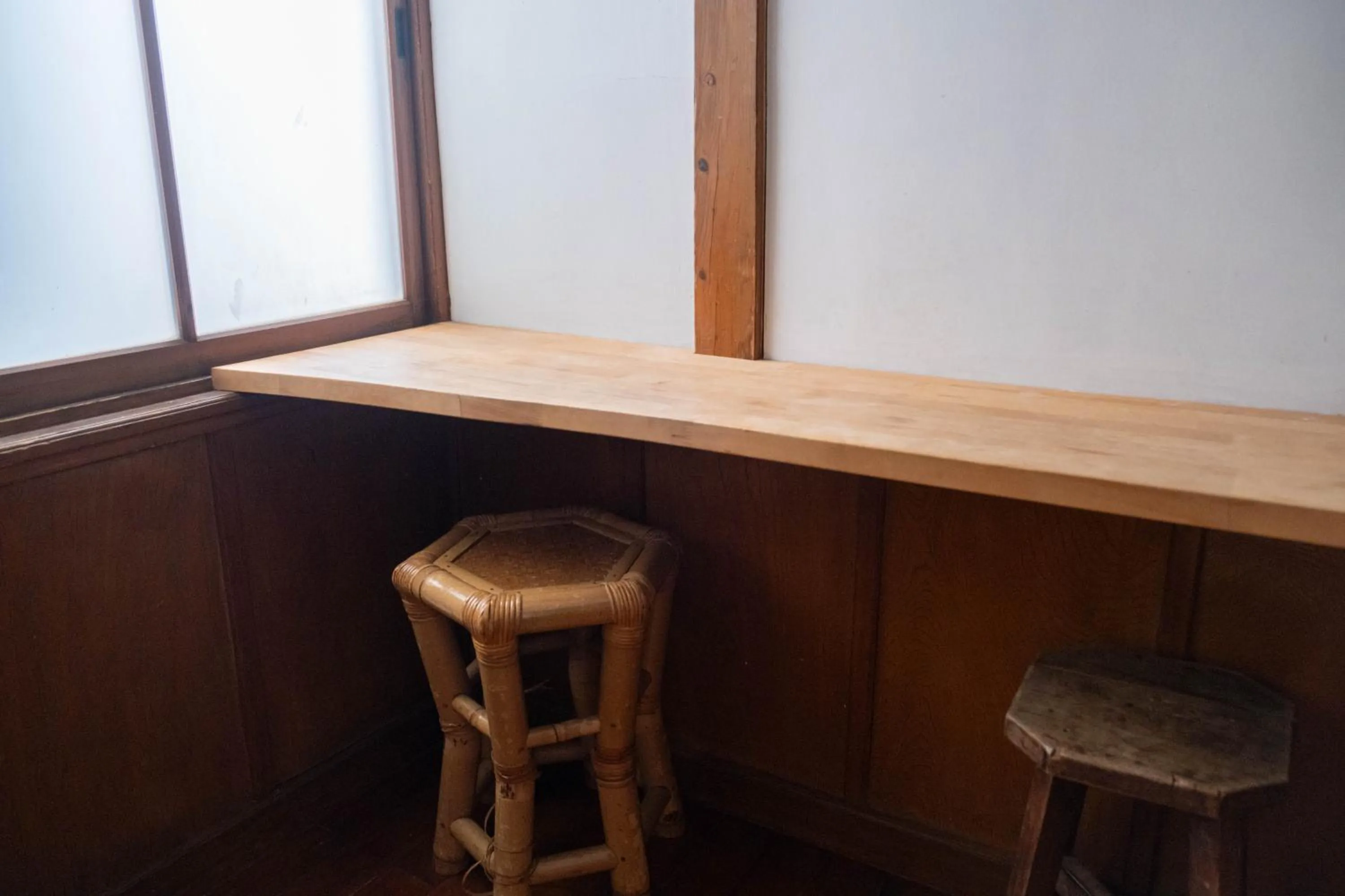 Photo of the whole room in Worldtreck Dinner & Guesthouse Pise