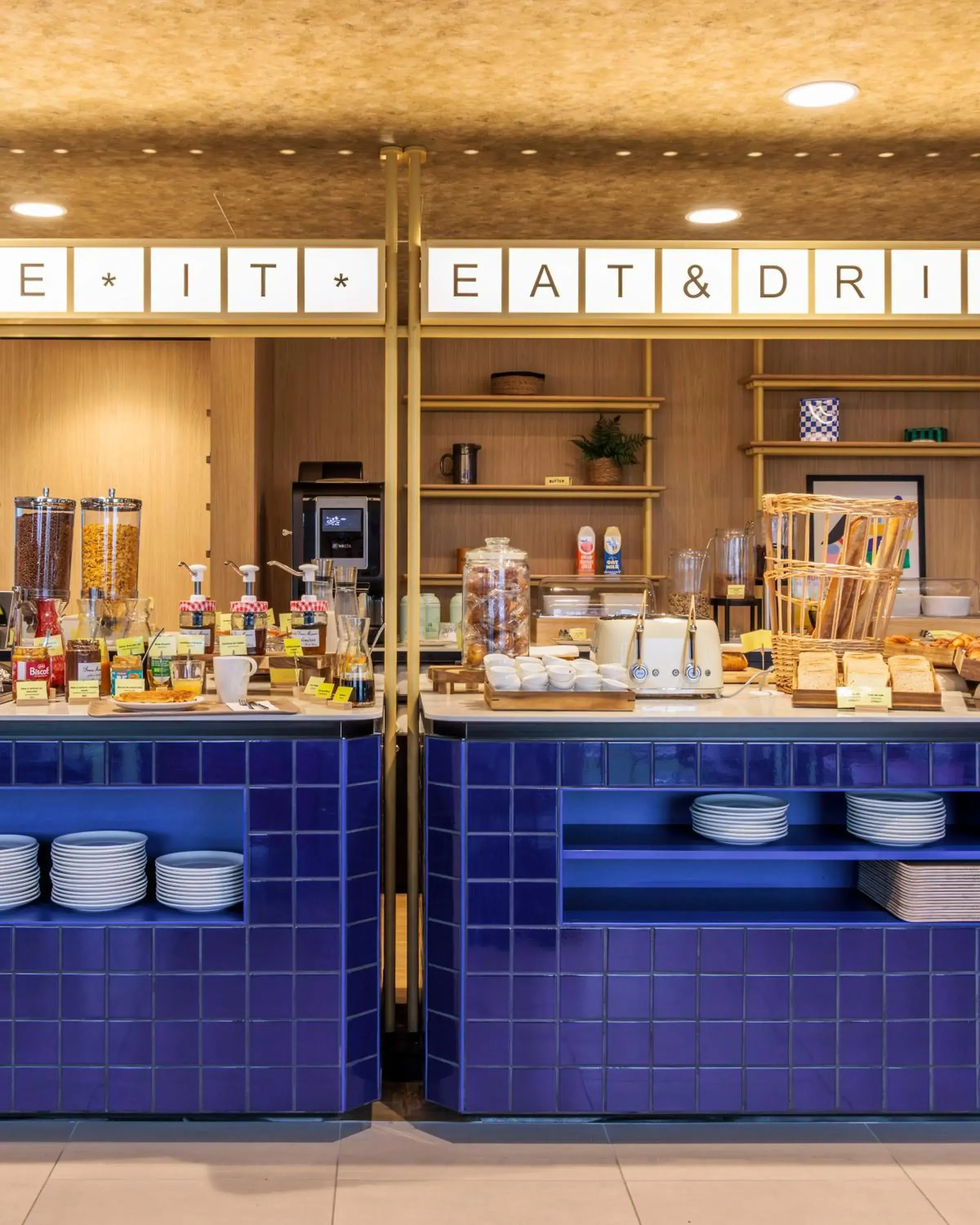 Breakfast in Hampton By Hilton Lyon Airport Breakfast in Hampton By Hilton Lyon Airport