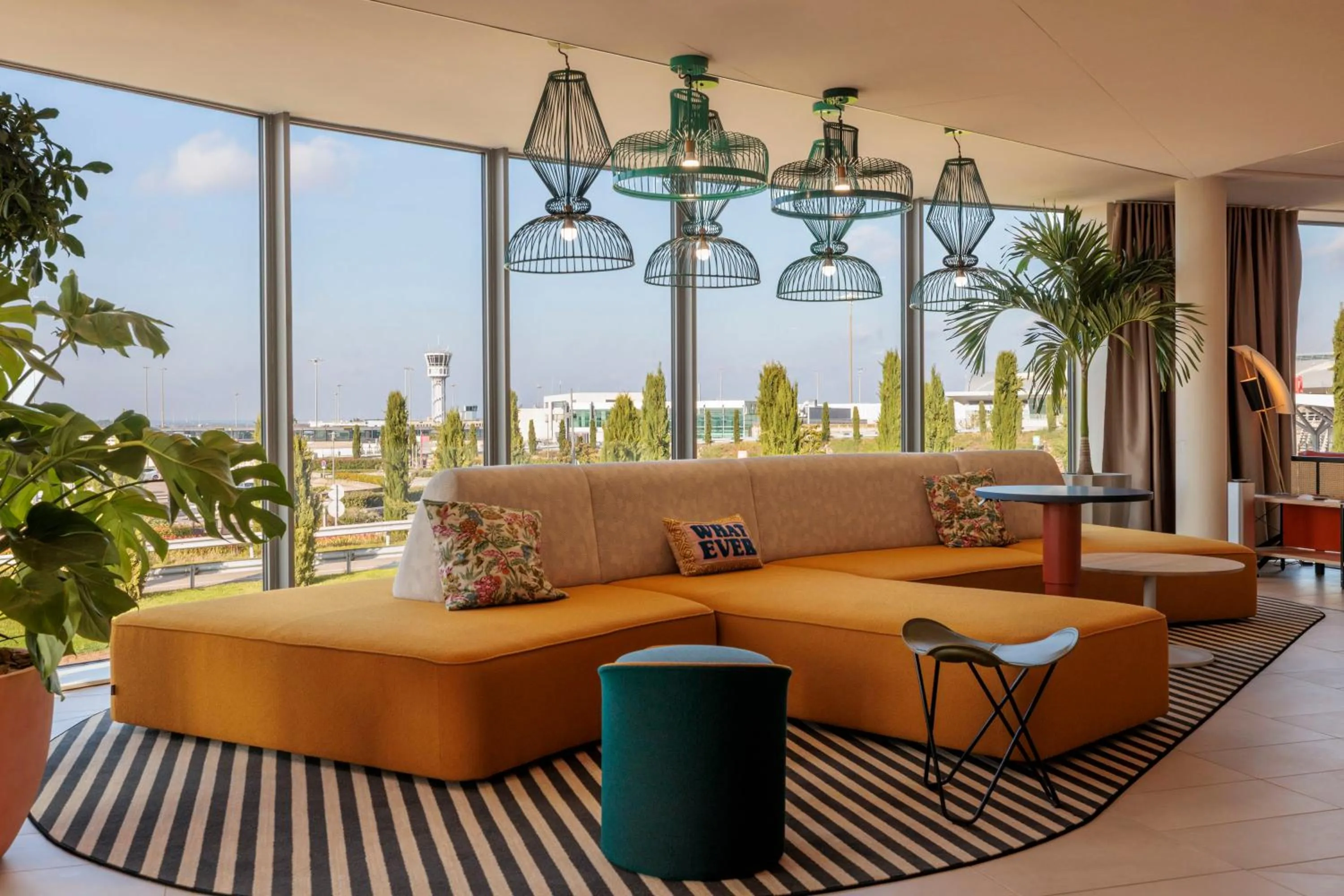 Hampton By Hilton Lyon Airport