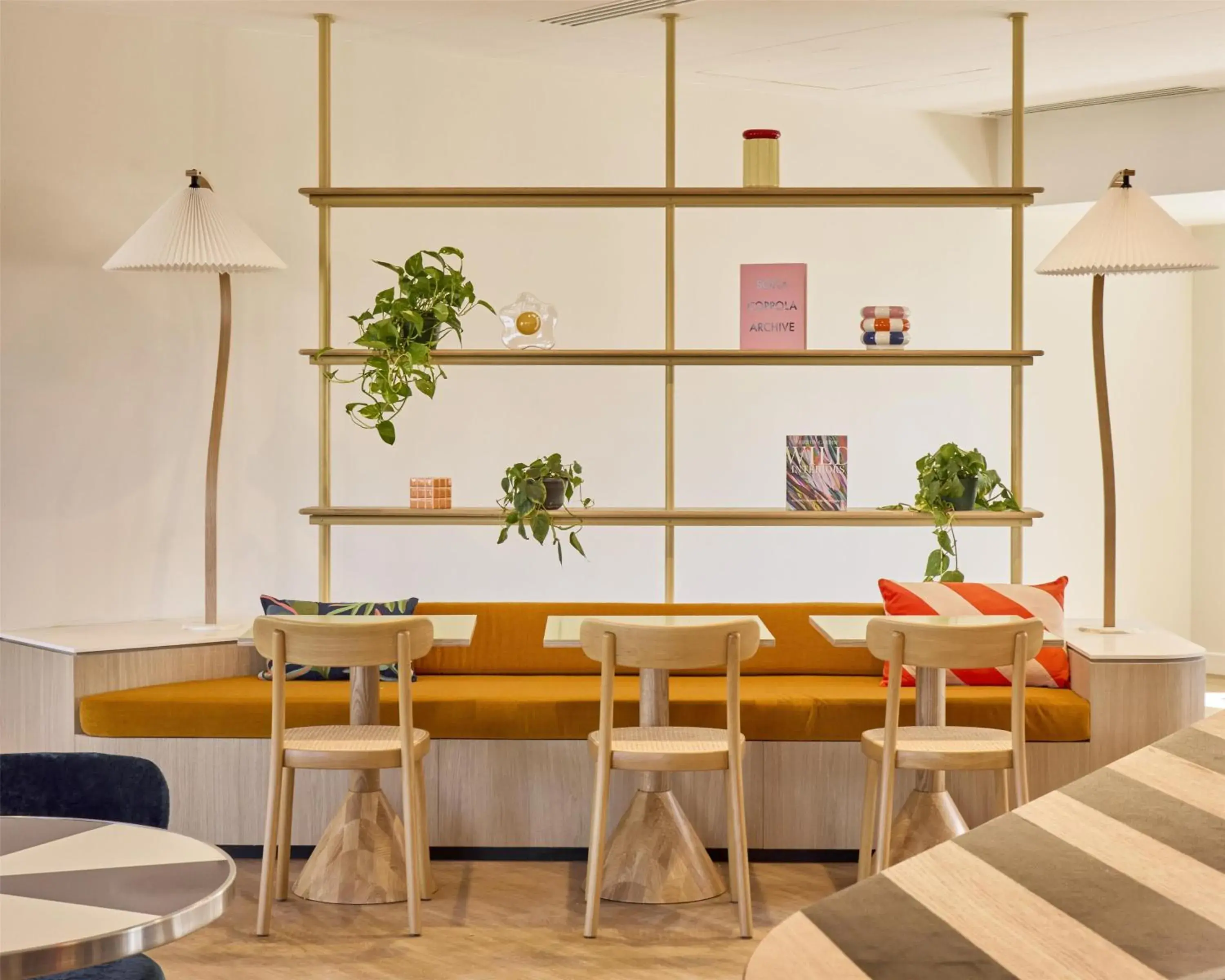 Restaurant/places to eat in Hampton By Hilton Lyon Airport Restaurant/places to eat in Hampton By Hilton Lyon Airport