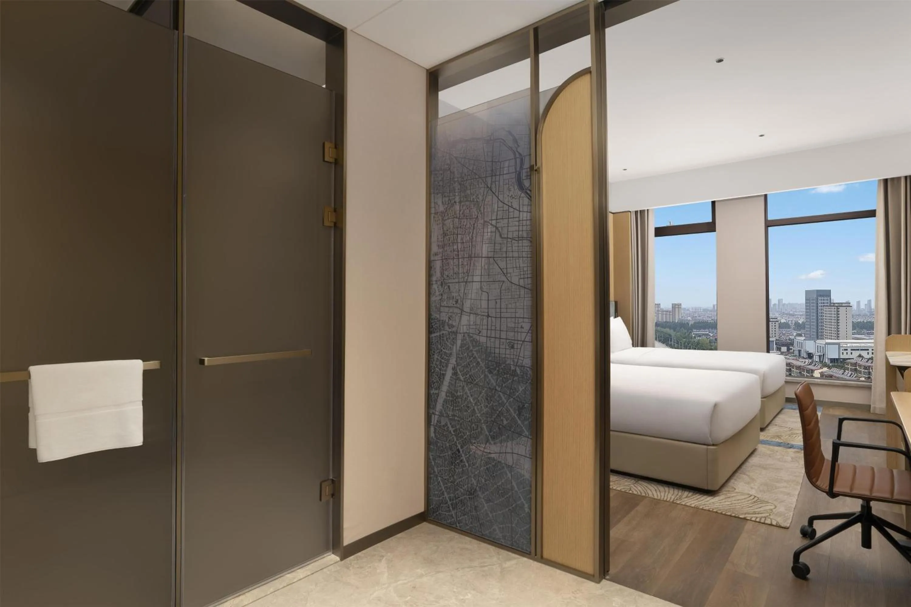 Photo of the whole room, Bed in Hilton Garden Inn Linyi Shangcheng