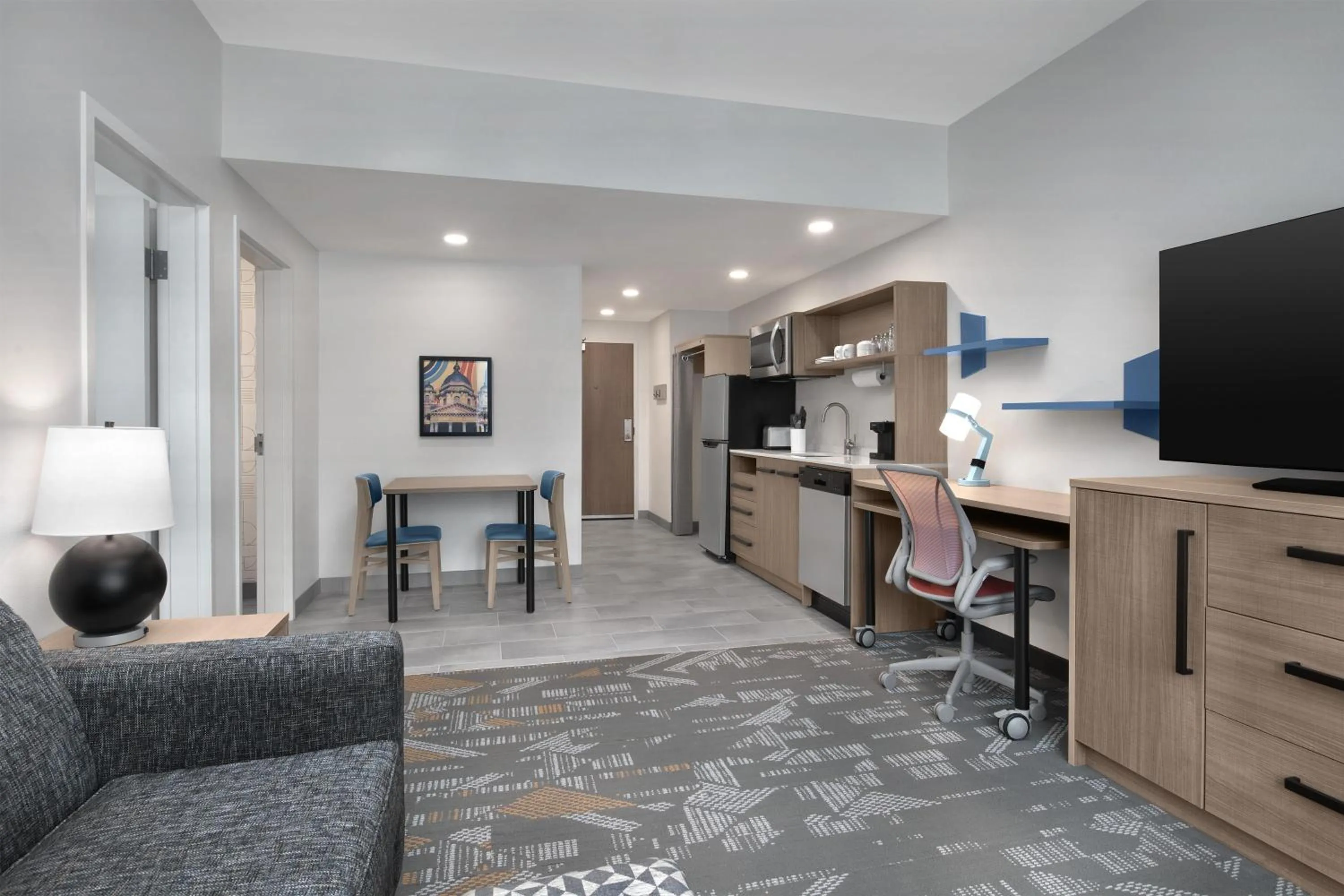 Kitchen or kitchenette in Home2 Suites By Hilton Syracuse Liverpool Airport Area