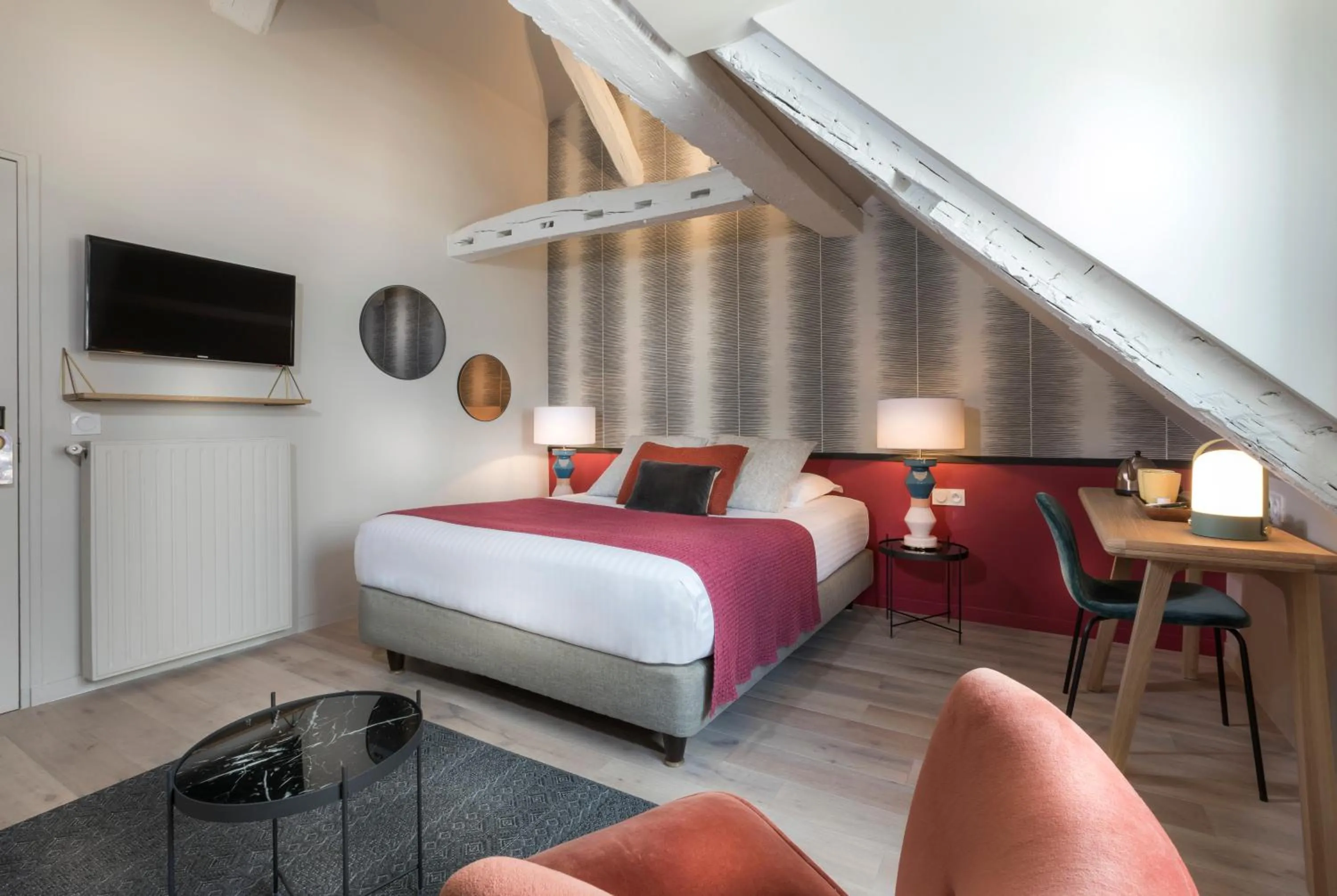 Photo of the whole room, Bed in Hôtel Jeanne d'Arc Le Marais