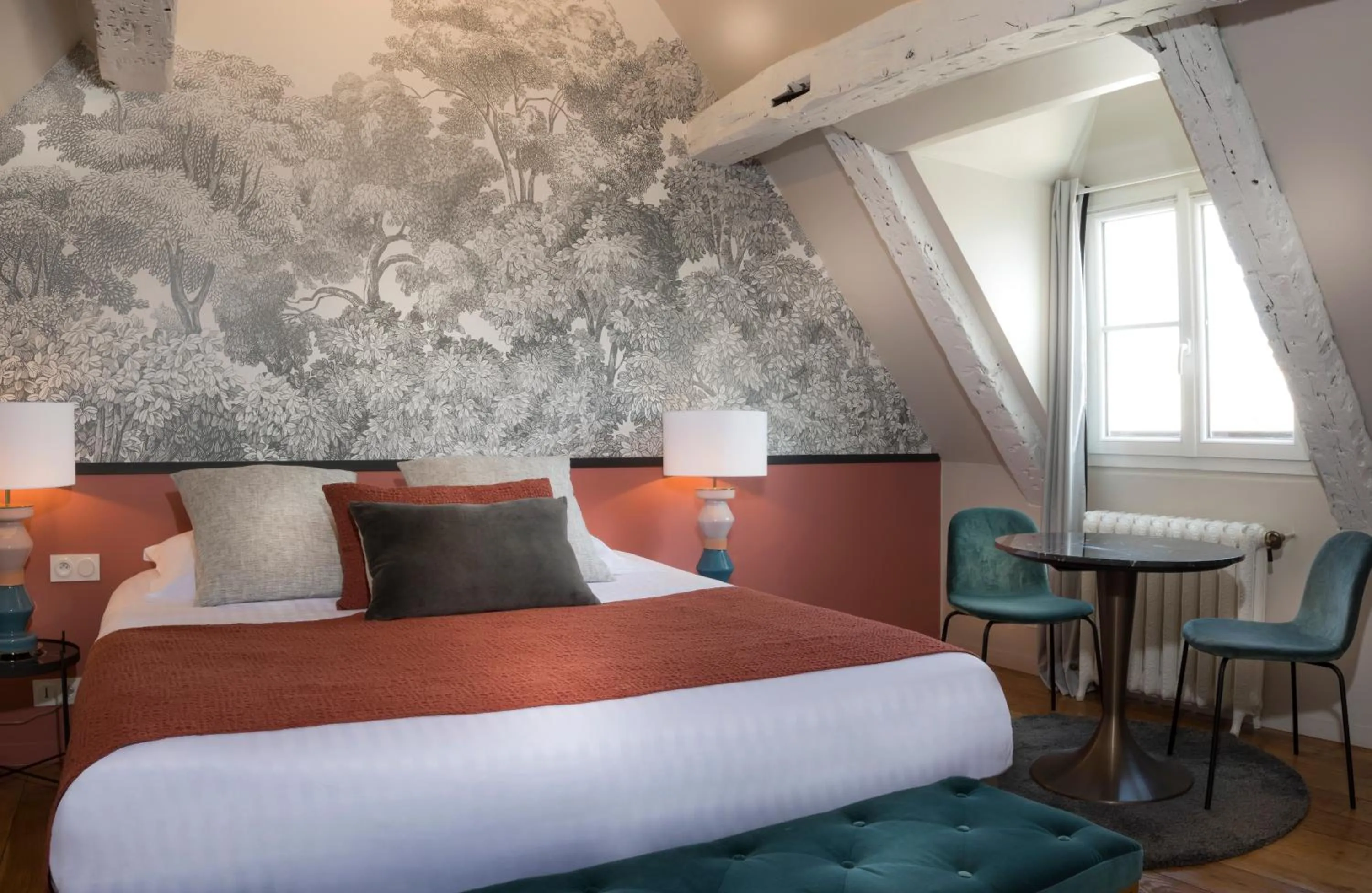 Photo of the whole room, Bed in Hôtel Jeanne d'Arc Le Marais