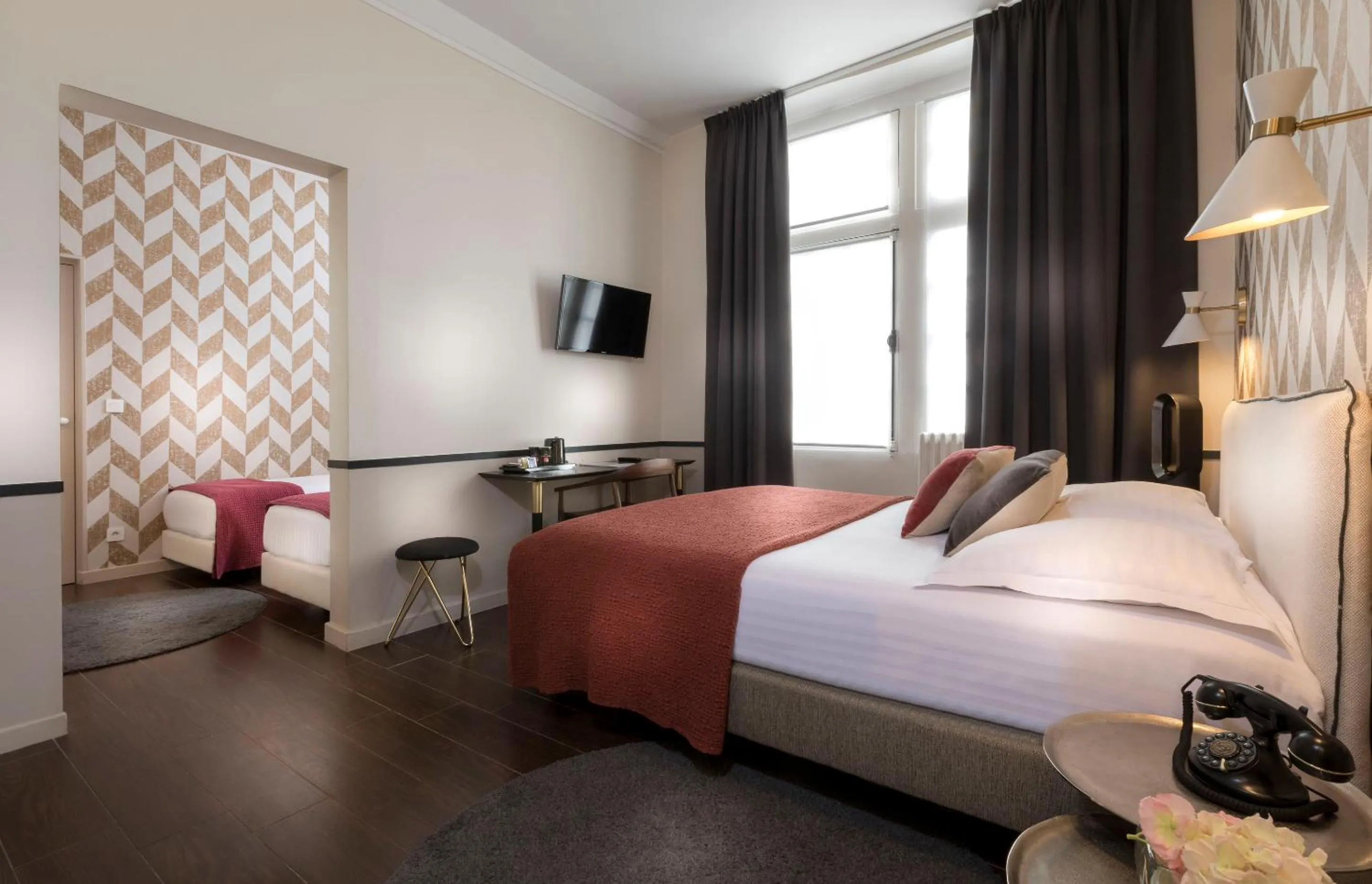 Photo of the whole room, Bed in Hôtel Jeanne d'Arc Le Marais