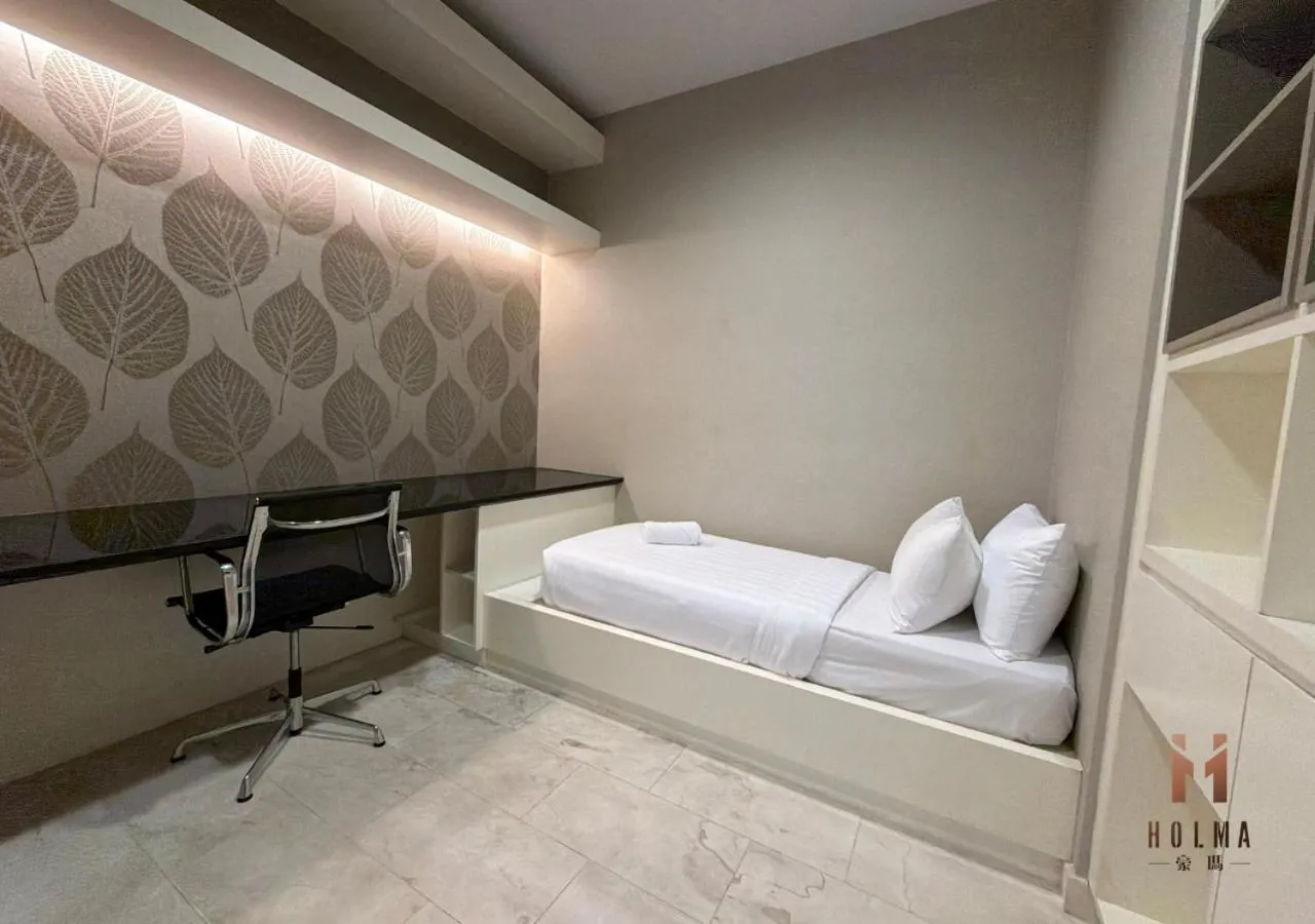 Bed in The Platinum KLCC by Holma
