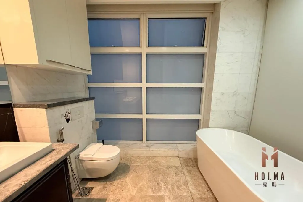 The Platinum KLCC by Holma