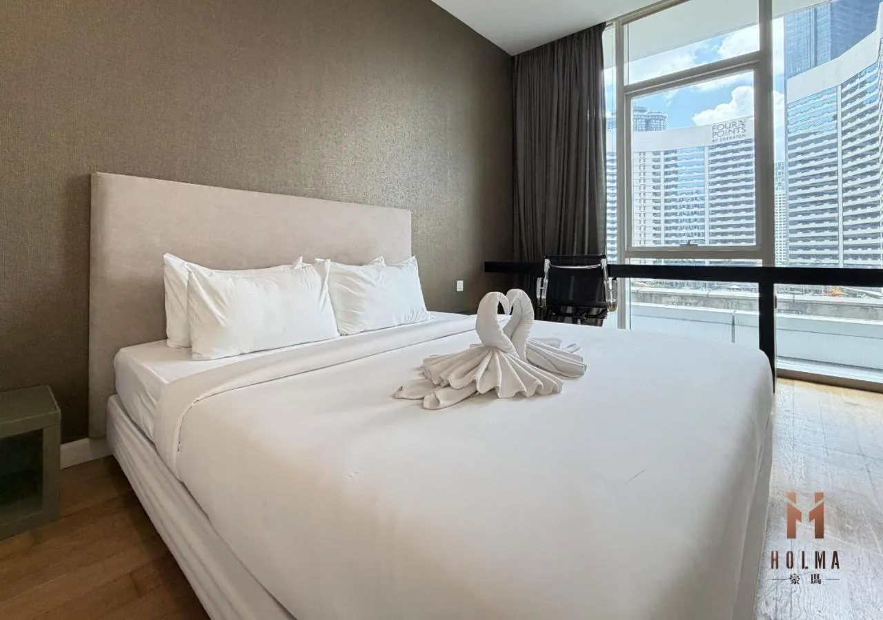 Bed in The Platinum KLCC by Holma