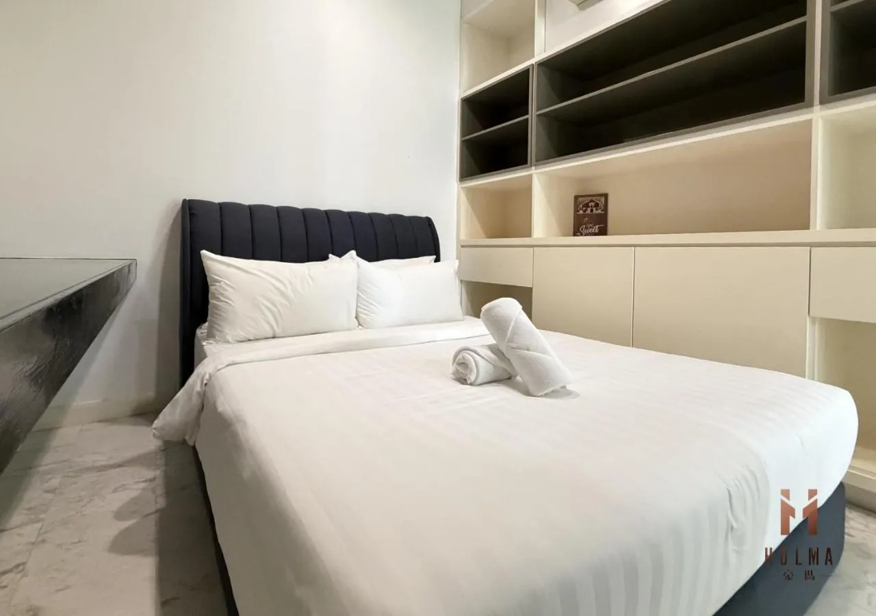 Bed in The Platinum KLCC by Holma