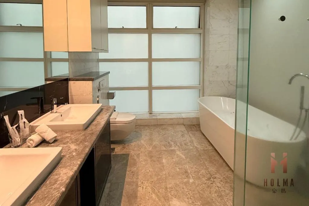 The Platinum KLCC by Holma