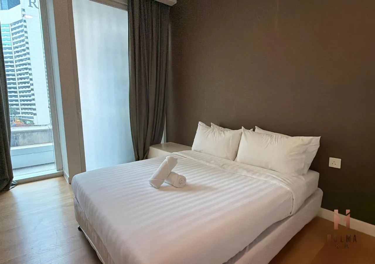Bed in The Platinum KLCC by Holma