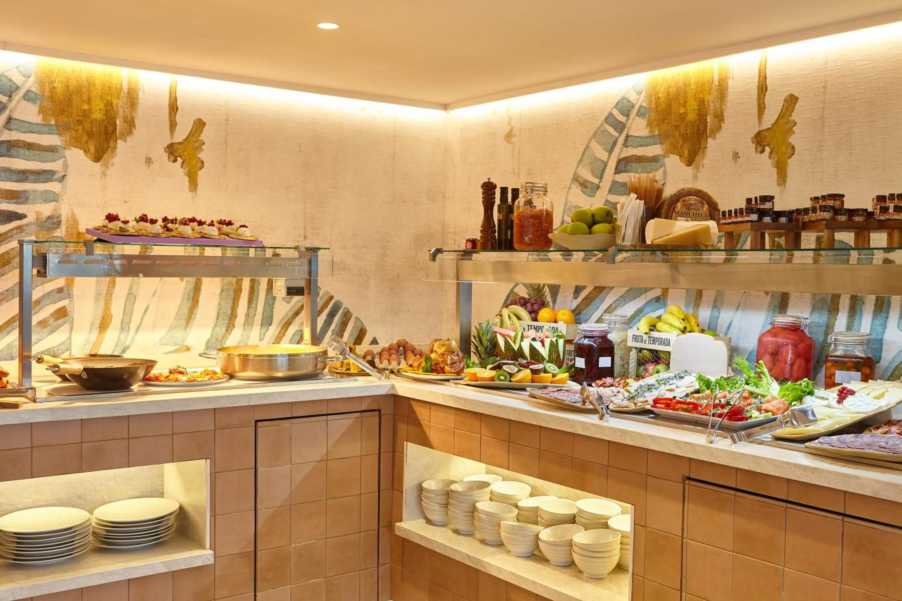 Buffet breakfast in Can Salia