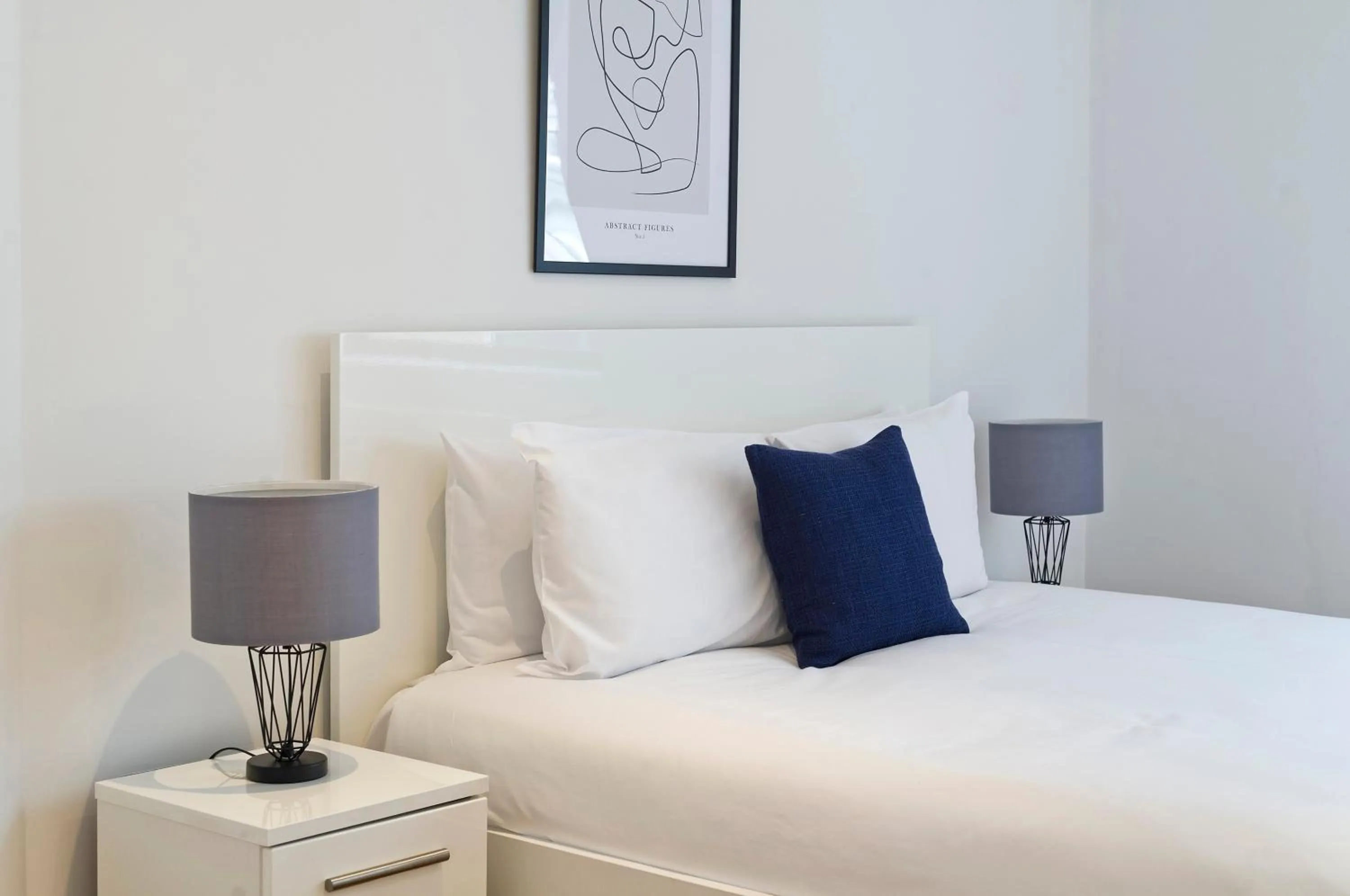 Bedroom, Bed in Red Lion Court by City2Stay