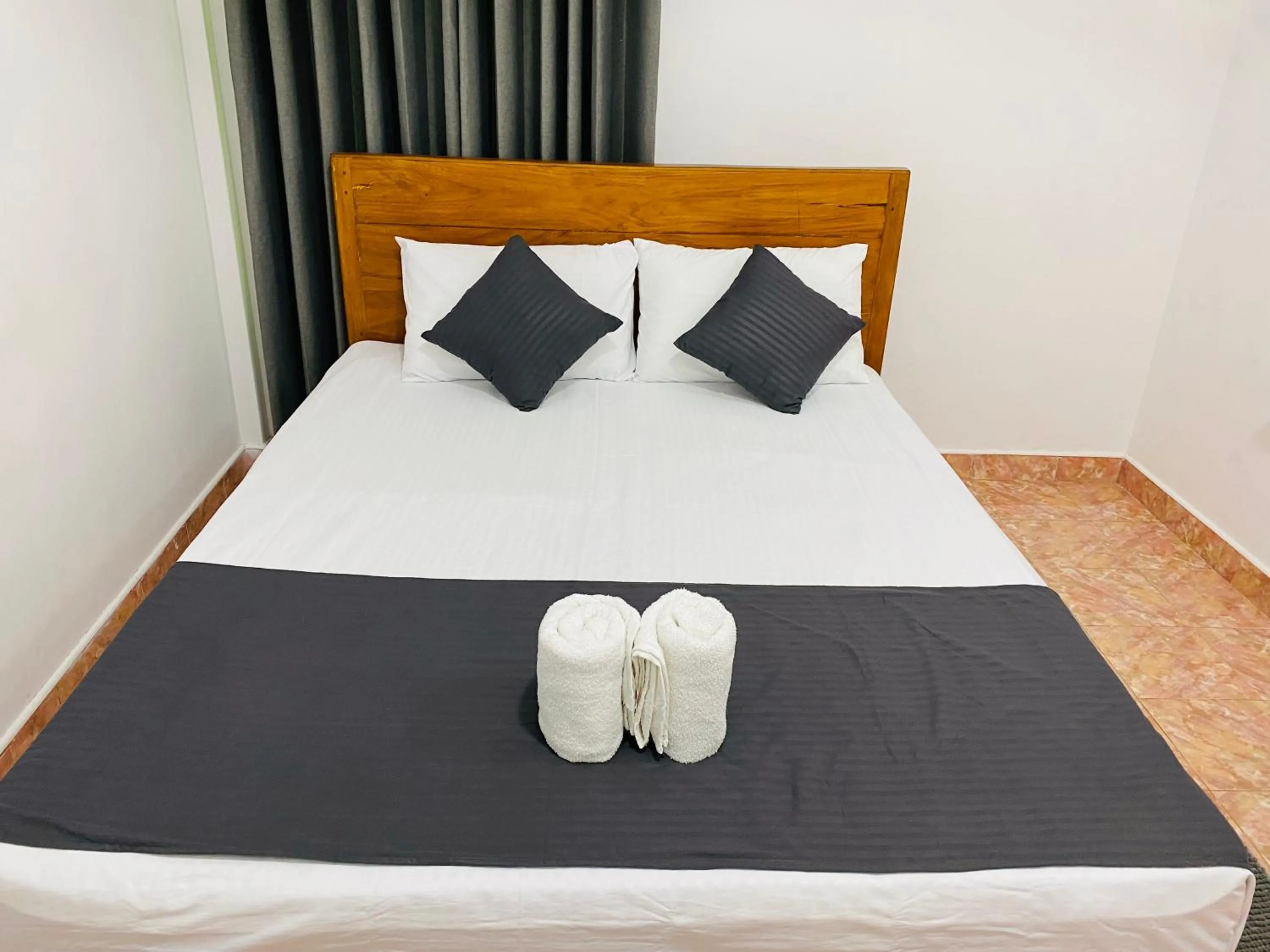 Hotel Jay R