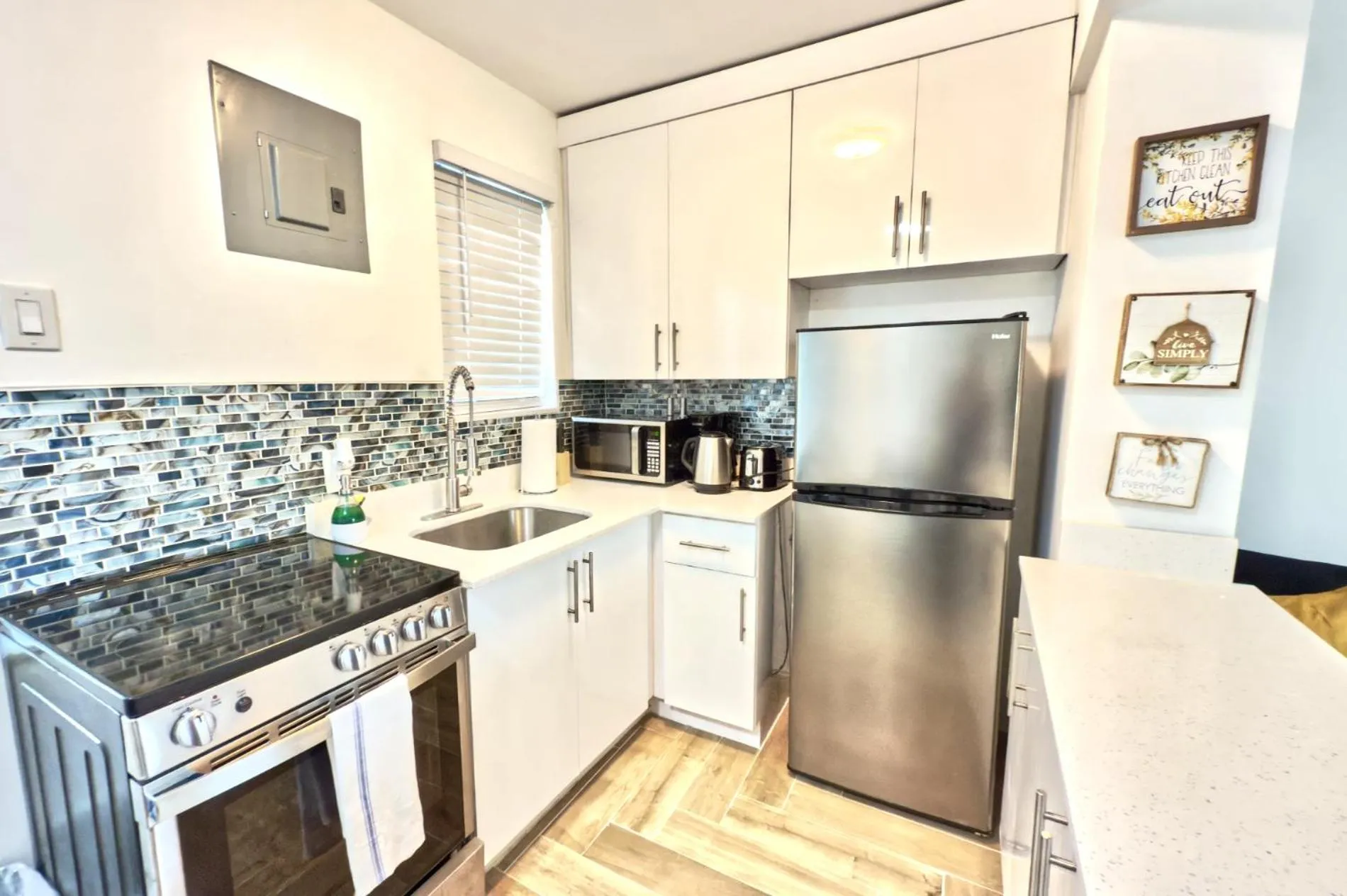 Kitchen or kitchenette in The Madison by the Gold Nests