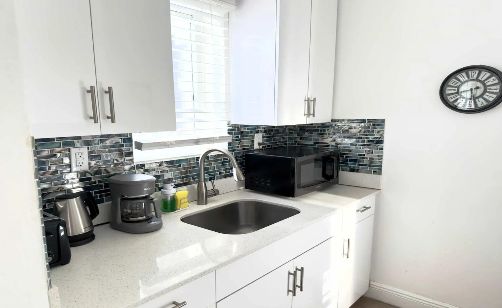 Kitchen or kitchenette in The Madison by the Gold Nests