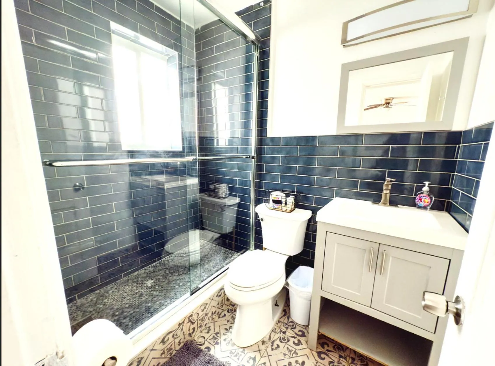 Shower in The Madison by the Gold Nests