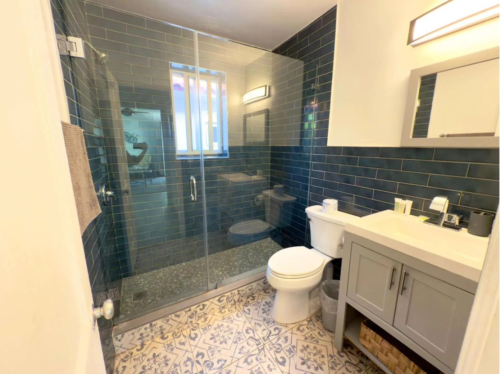 Shower in The Madison by the Gold Nests