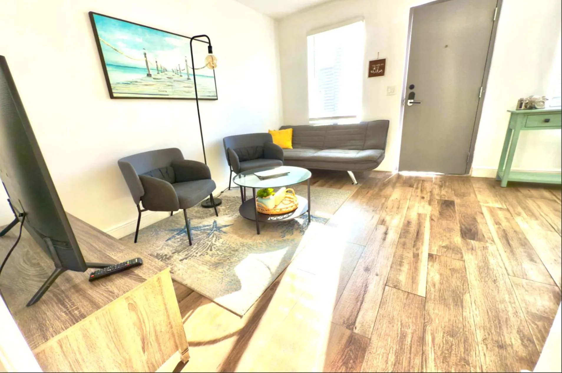 TV and multimedia in The Madison by the Gold Nests