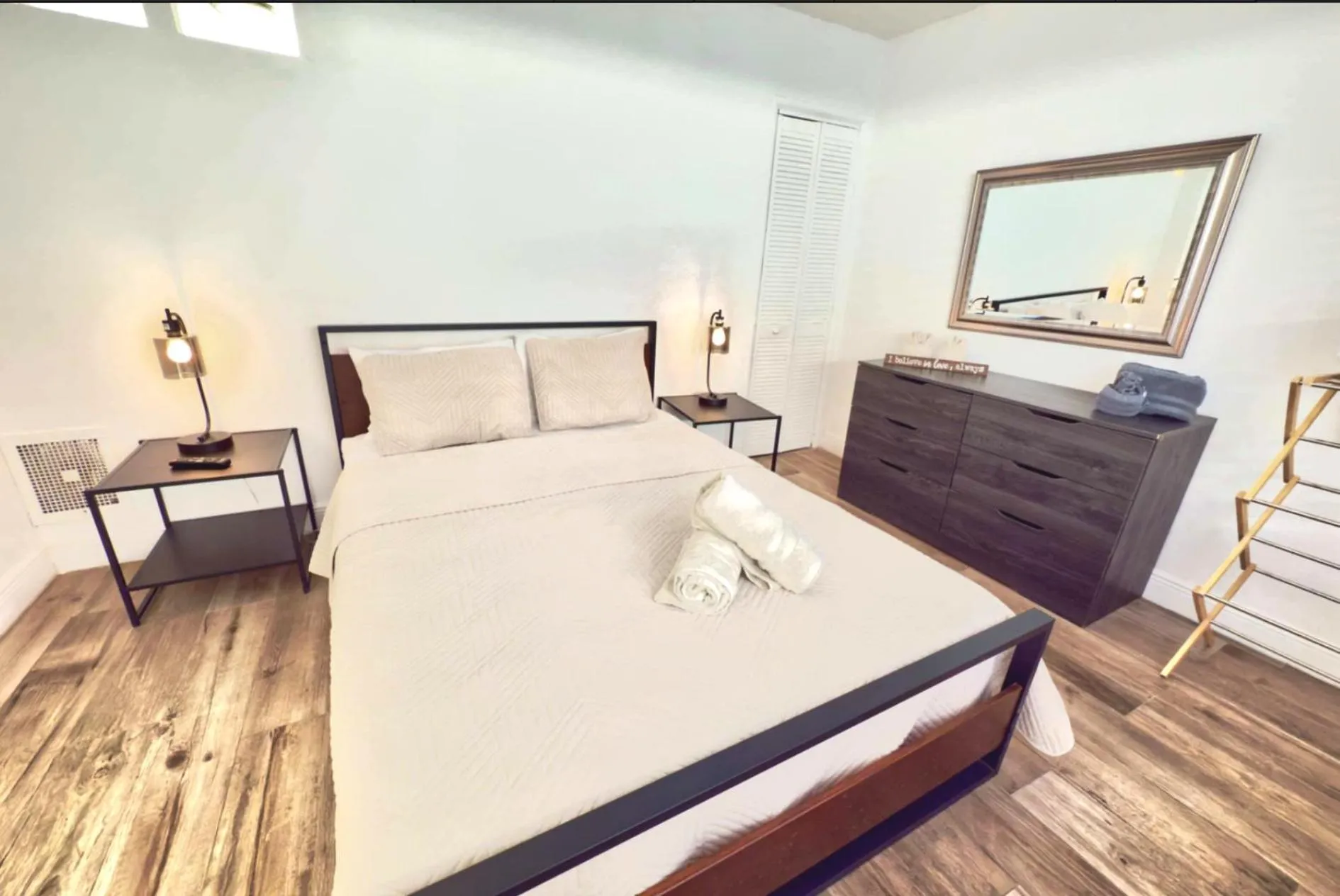 Bed in The Madison by the Gold Nests