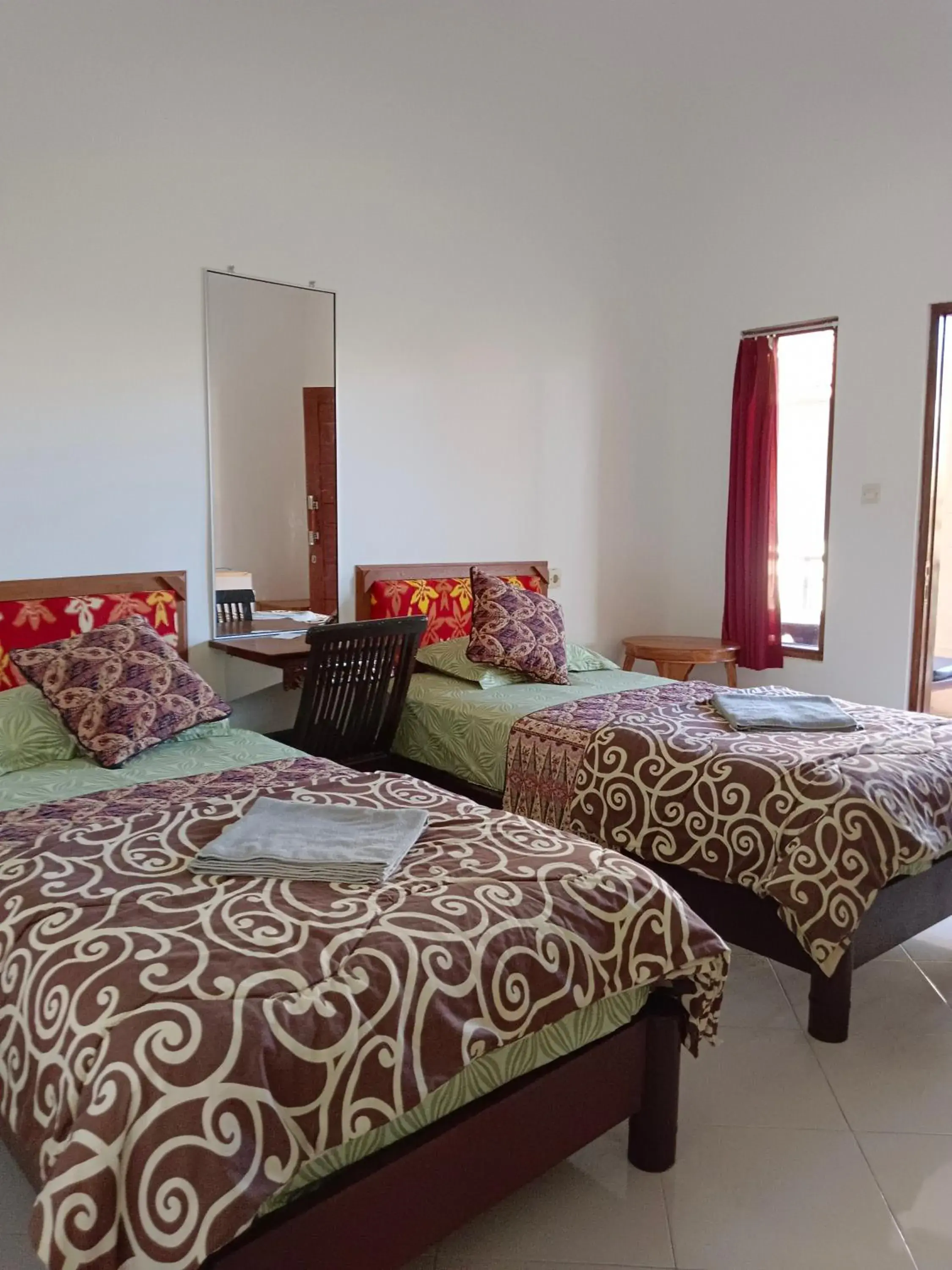 Standard Twin Room in Double N Guesthouse Sanur Bali Standard Twin Room in Double N Guesthouse Sanur Bali