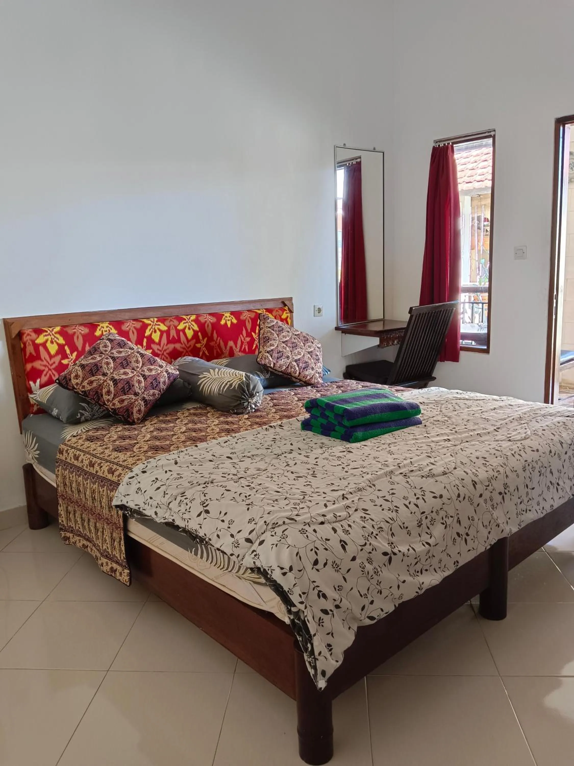Bed in Double N Guesthouse Sanur Bali