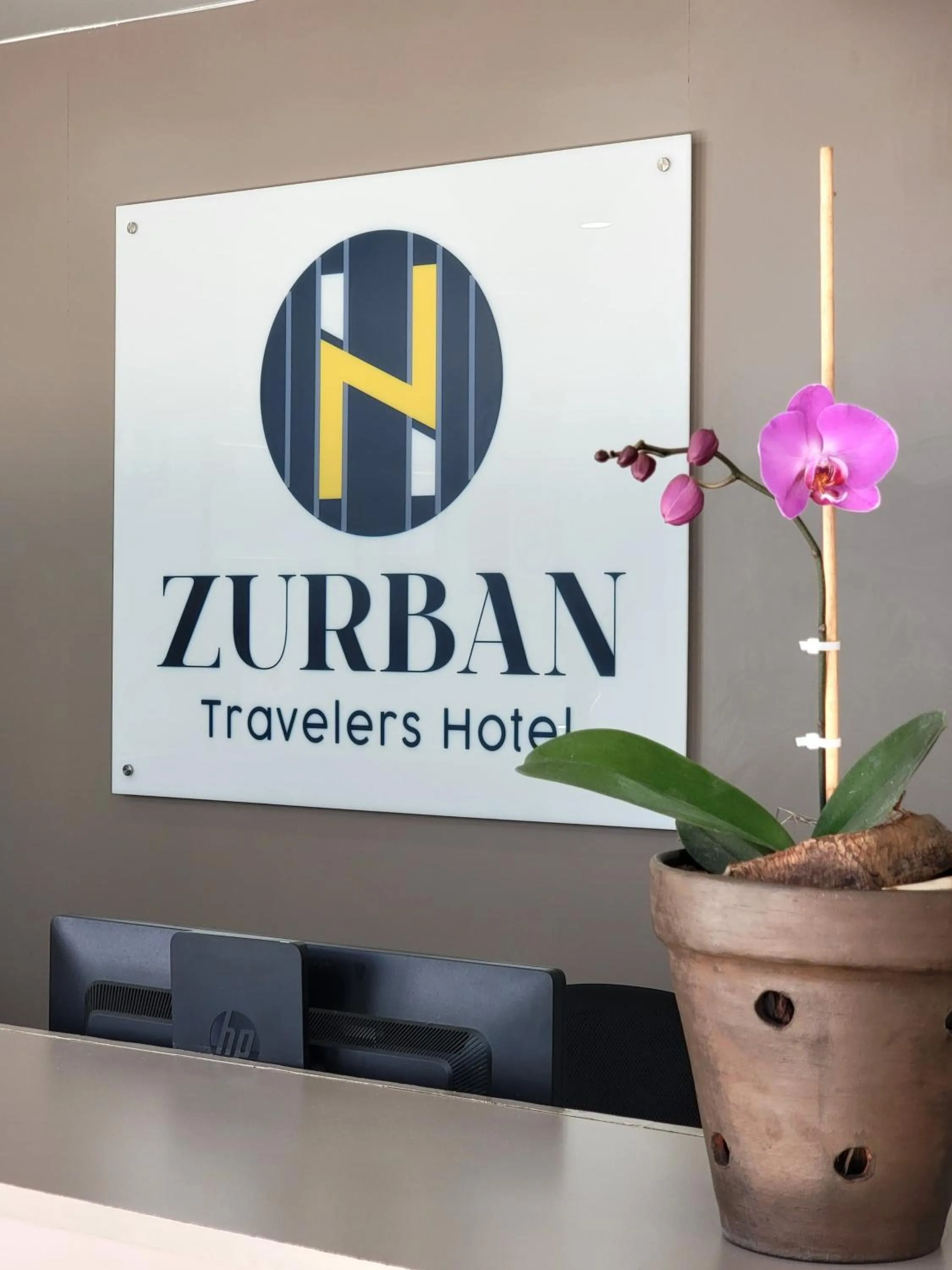 Lobby or reception in Zurban Travelers
