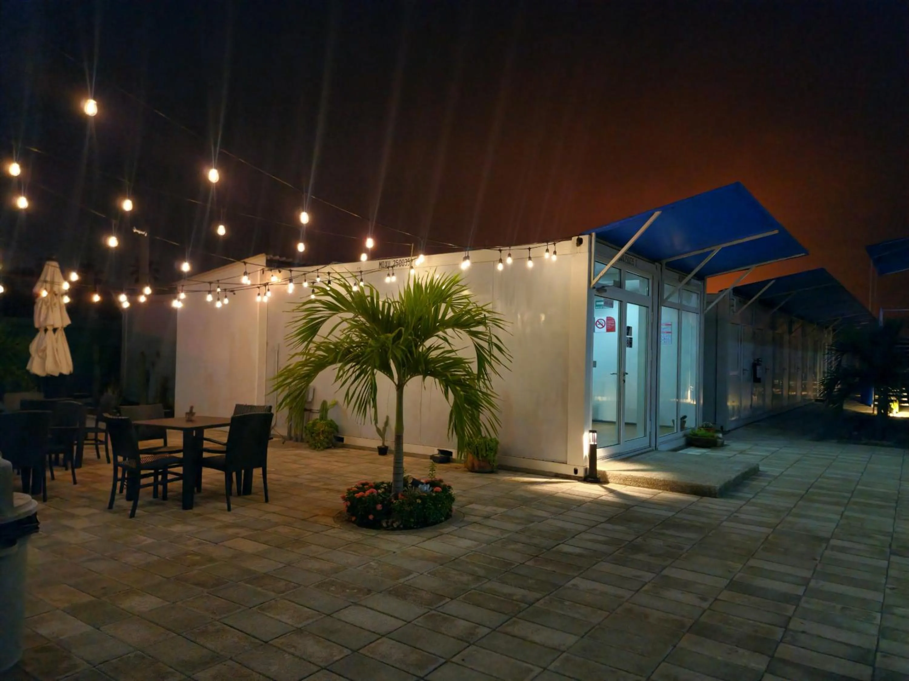 Patio in Zurban Travelers