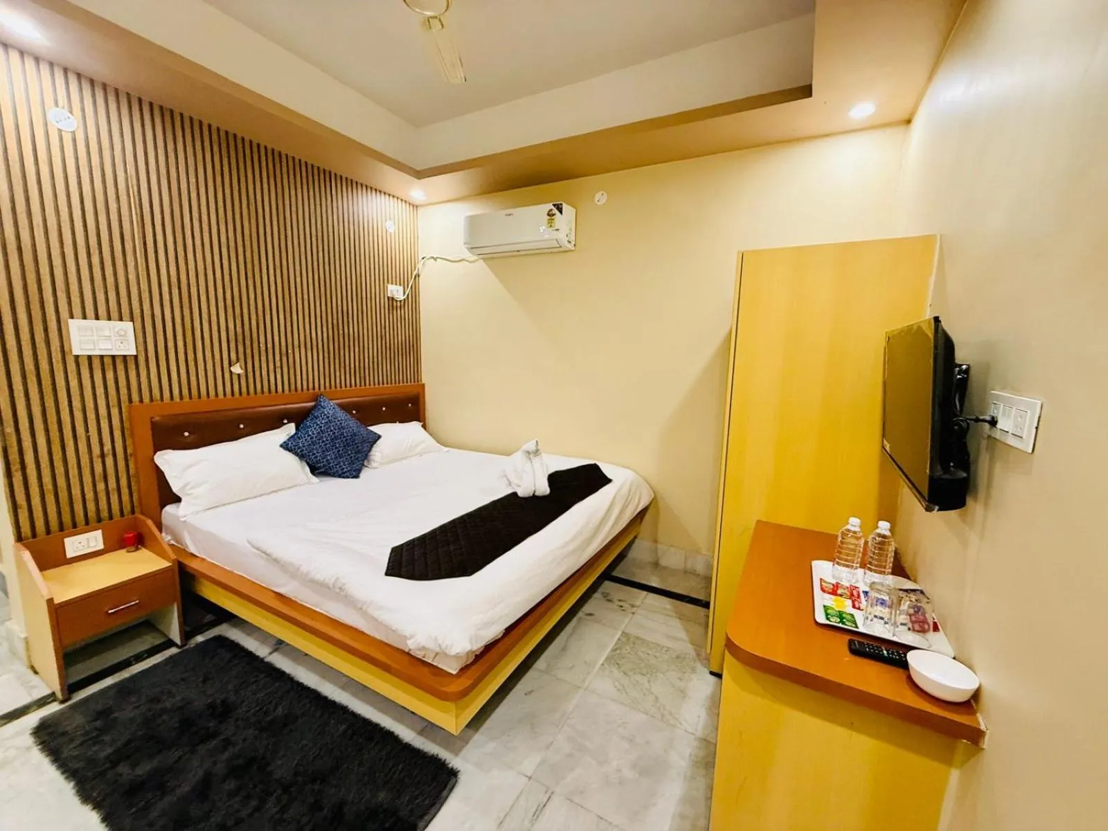 Bedroom, Bed in The ARL Hotels & Banquets