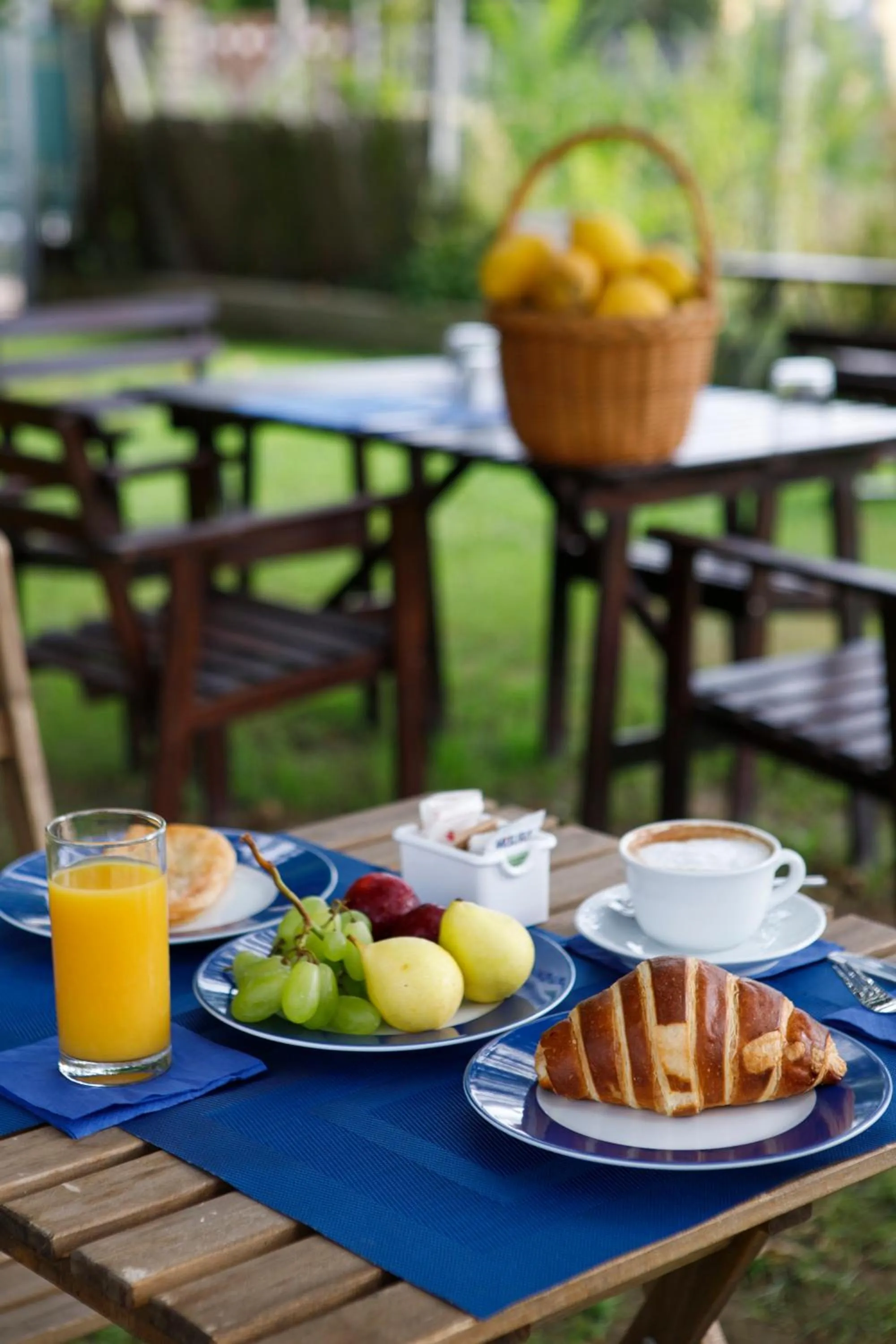 Restaurant/places to eat in La Casa sul Faro