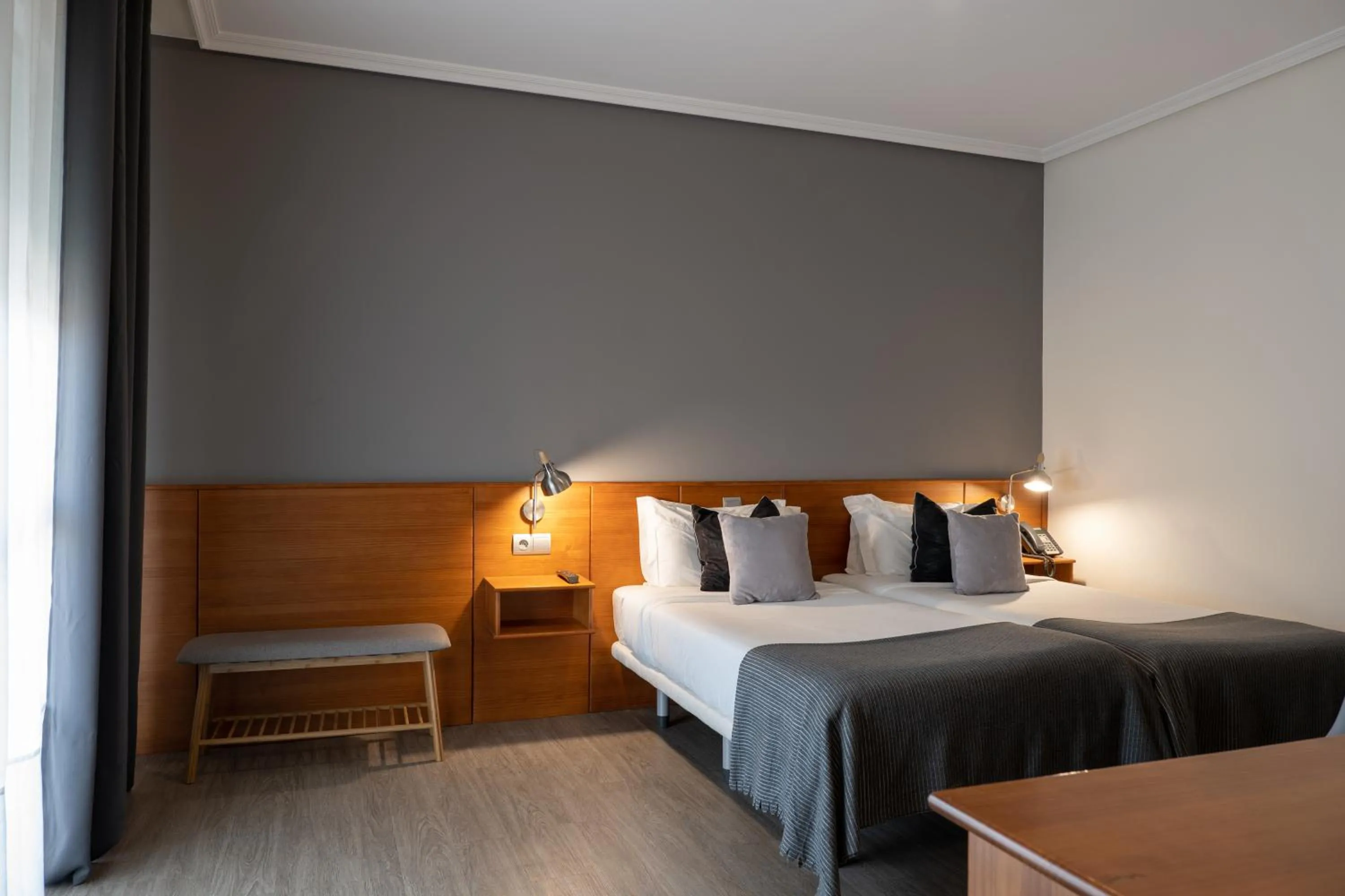 Bedroom, Bed in Hotel & Spa Carlos desde 1996