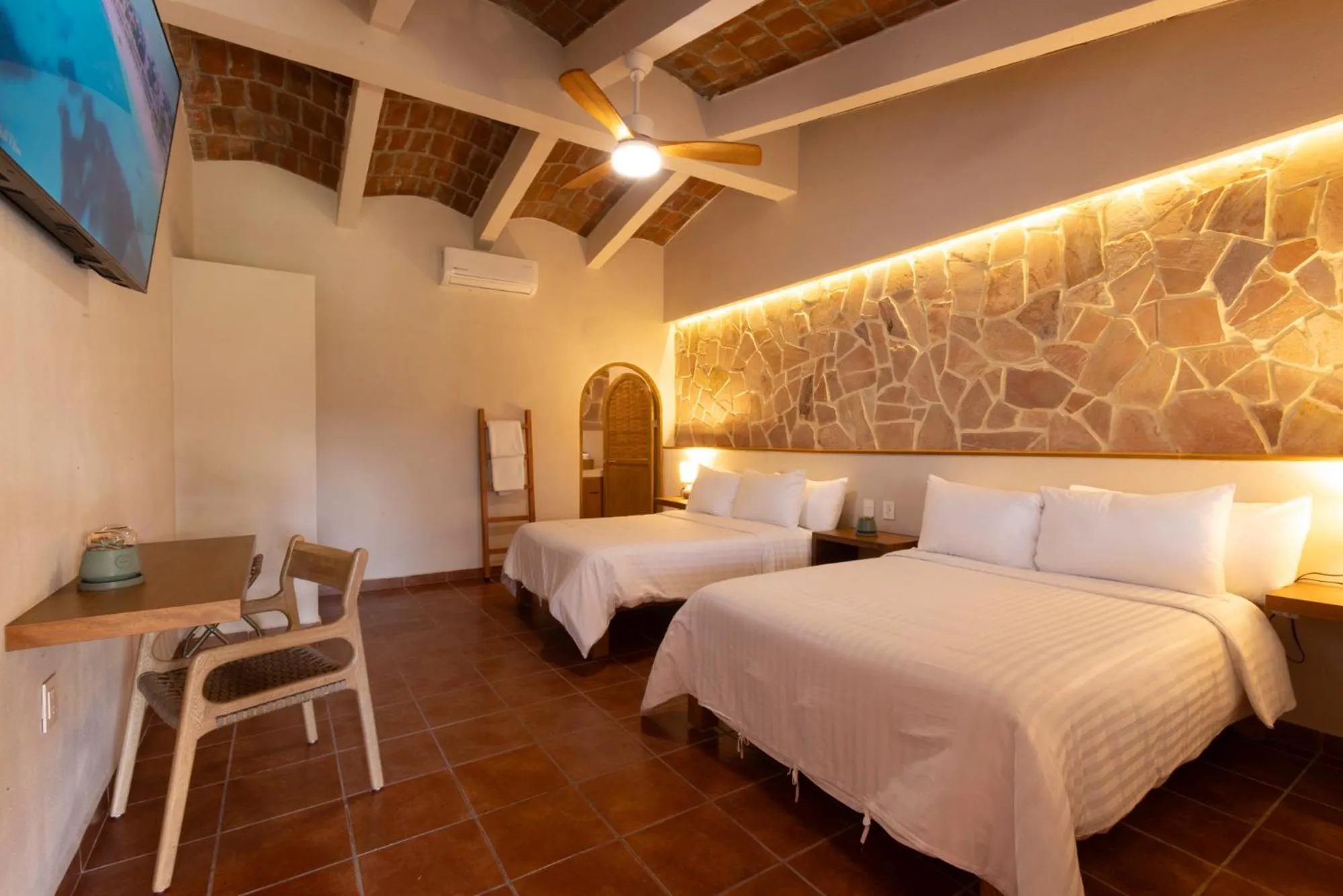 Photo of the whole room, Bed in La Posada Hotel Boutique